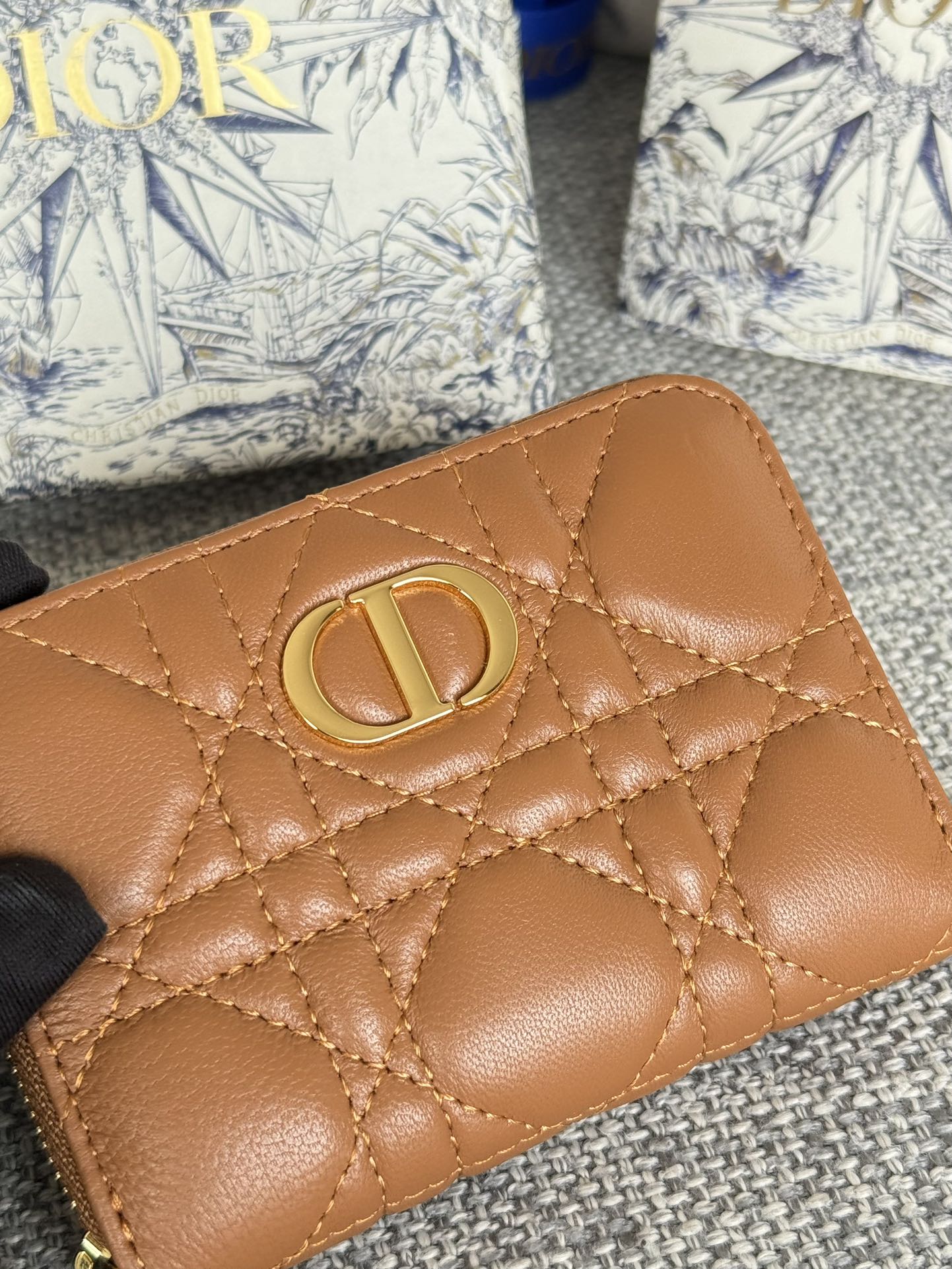 CD Logo Caro 11cm Compact Wallet Gold Calfskin