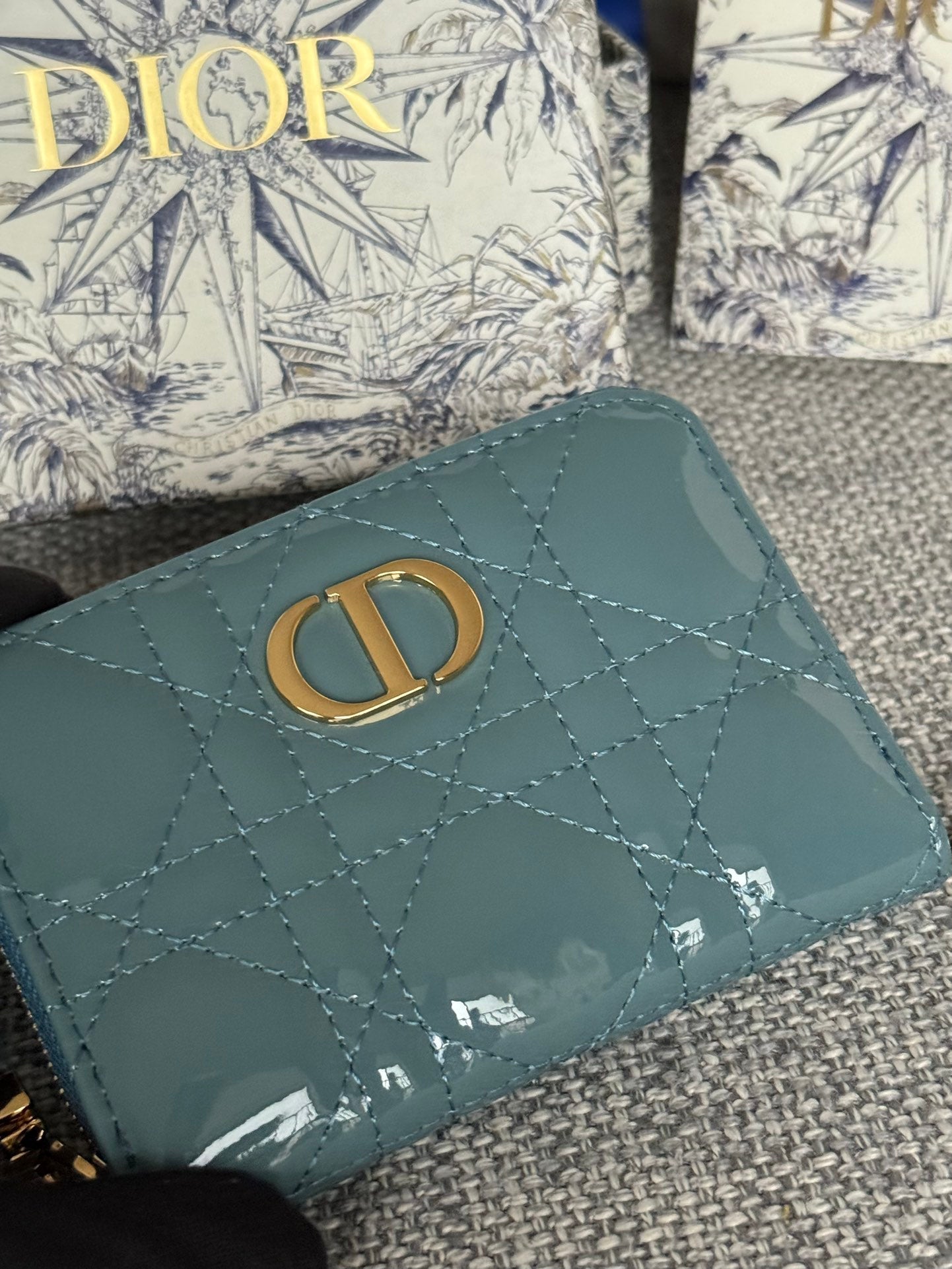 CD Logo Caro 11cm Compact Wallet Shiny Teal Calfskin