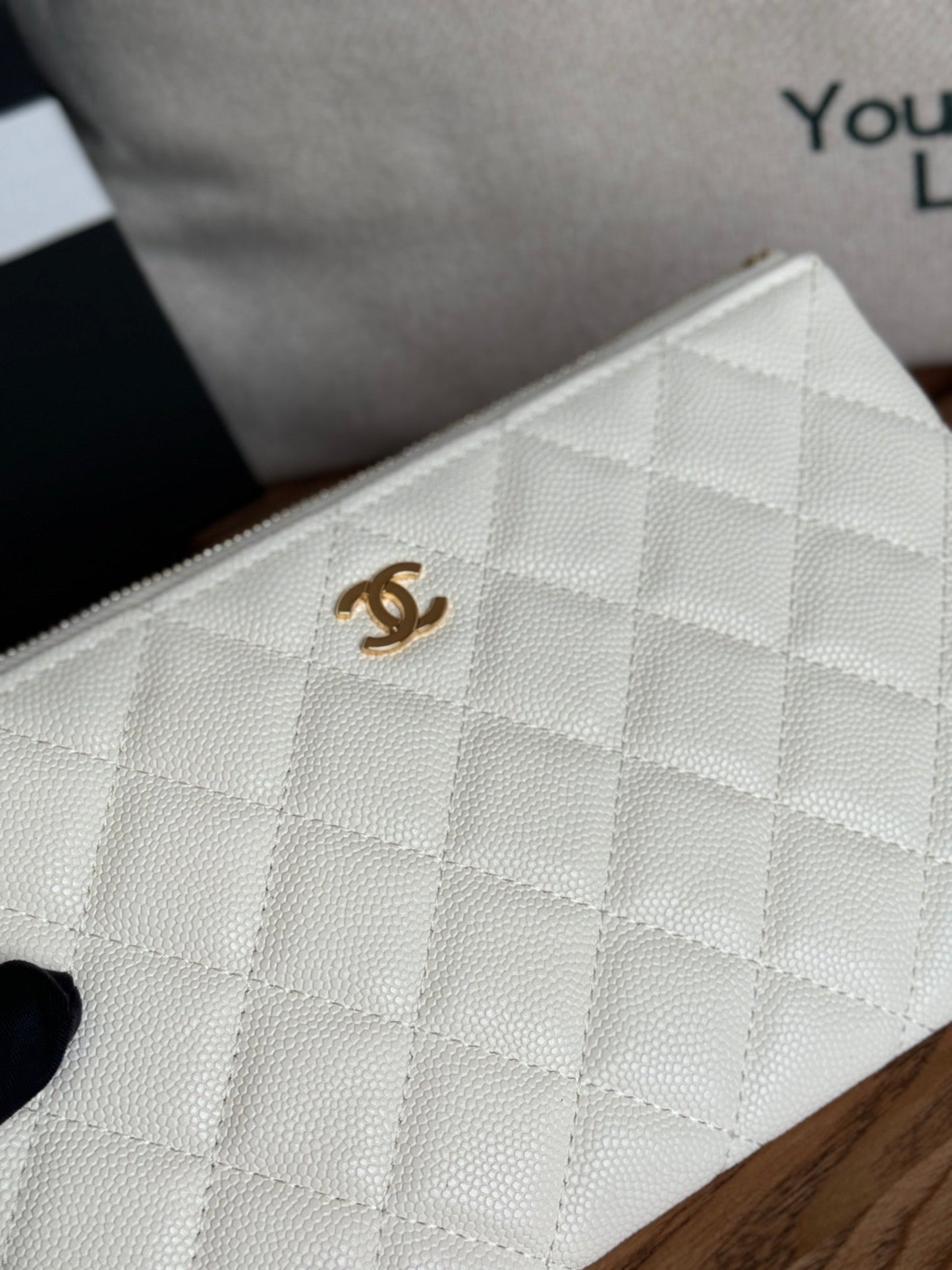 cc zipped wallet 20cm white quilted caviar gold hardware