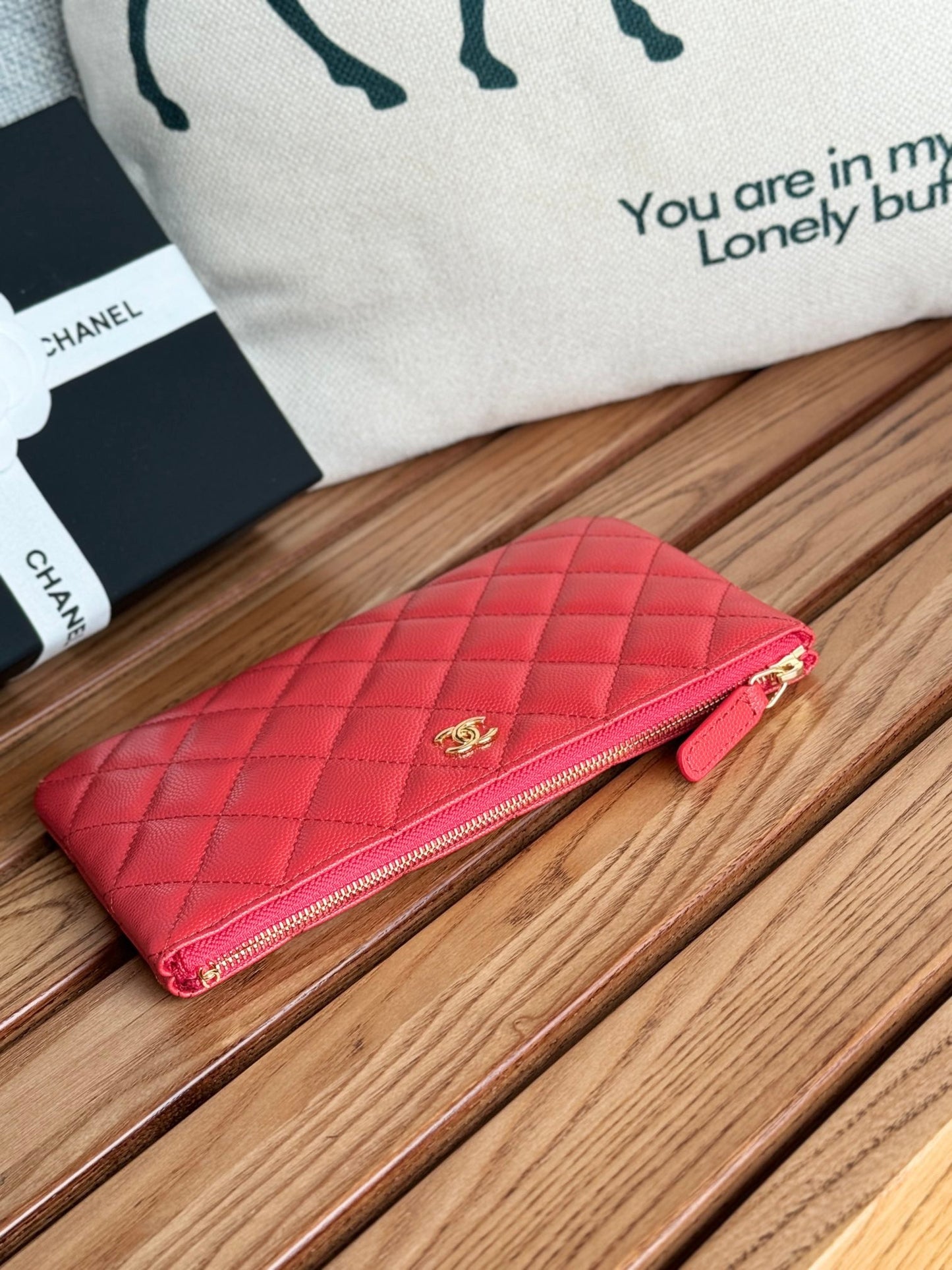 cc zipped wallet 20cm red quilted caviar gold hardware