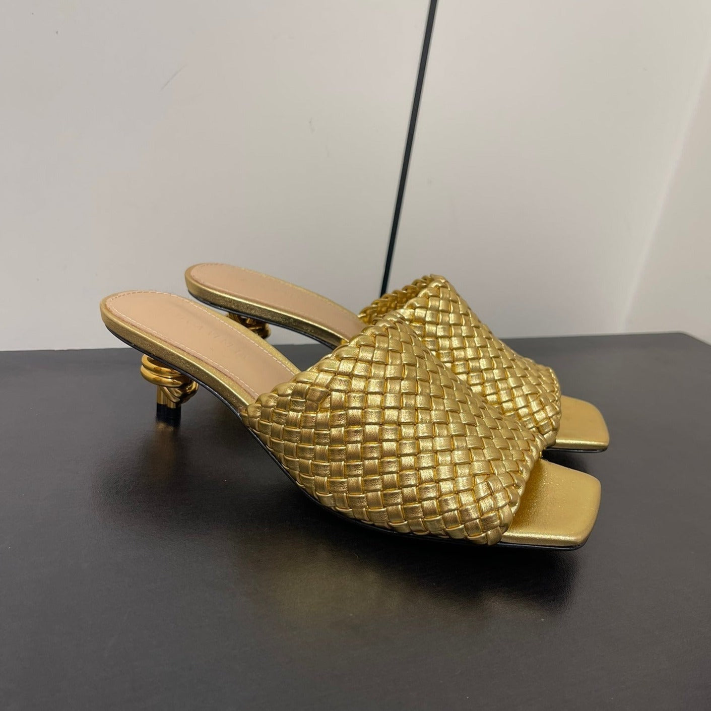 knot mule 55 gold metalic lambskin