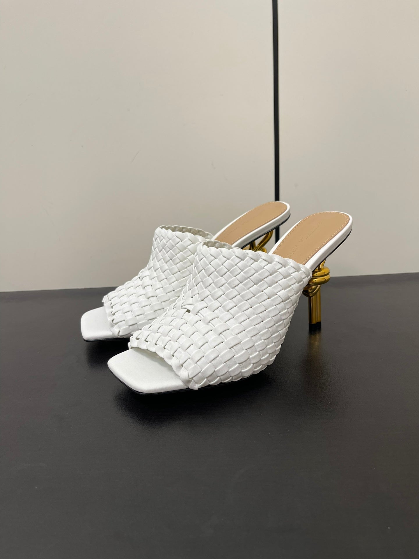 knot mule 95 white lambskin