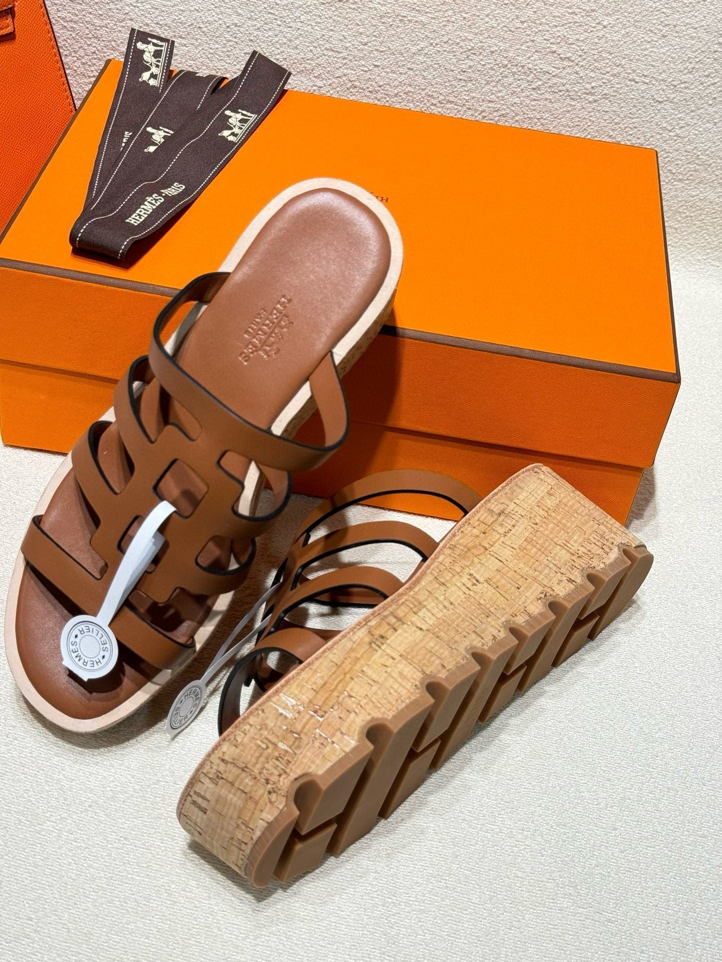 ISABELLA SANDAL CARAMEL CALFSKIN