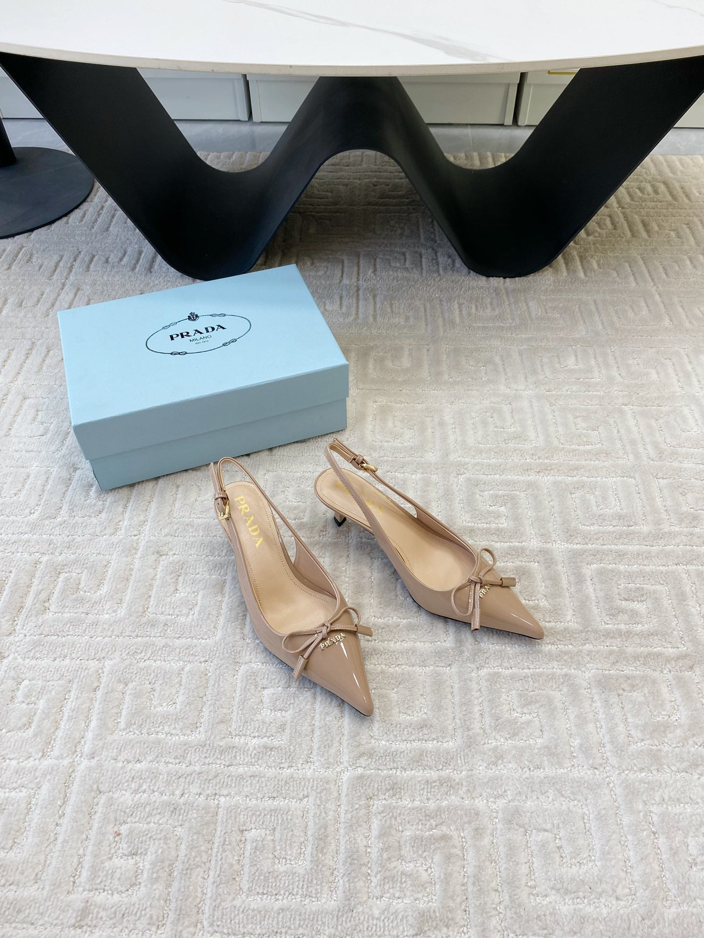 SLINGBACK PUMPS ATTACHED BOW IN BEIGE GLOSSY CALFSKIN