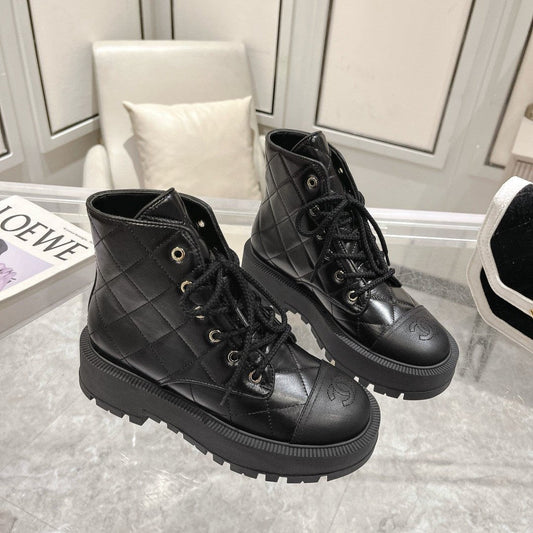 CC Combat Boots 50mm In Glossy Black Cowhide And Lambskin  944661