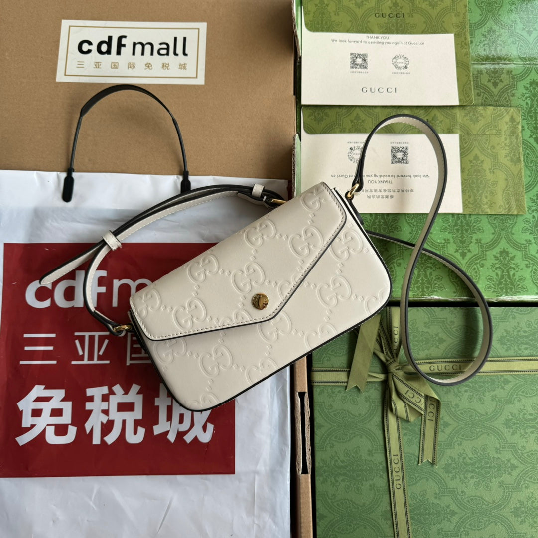 SUPER MINI SHOULDER BAG 21 IN WHITE EMBOSSED CALFSKIN