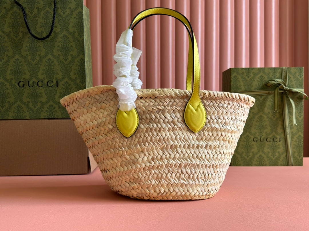 SMALL TOTE BAG 20 WITH LOGO IN NATURAL-COLORED STRAW AND YELLOW CALFSKIN HANDLE