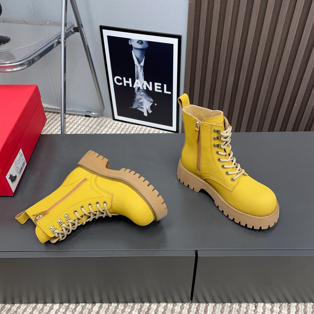 Valentino Ankle Boots 30MM In Yellow Cowhide 996144