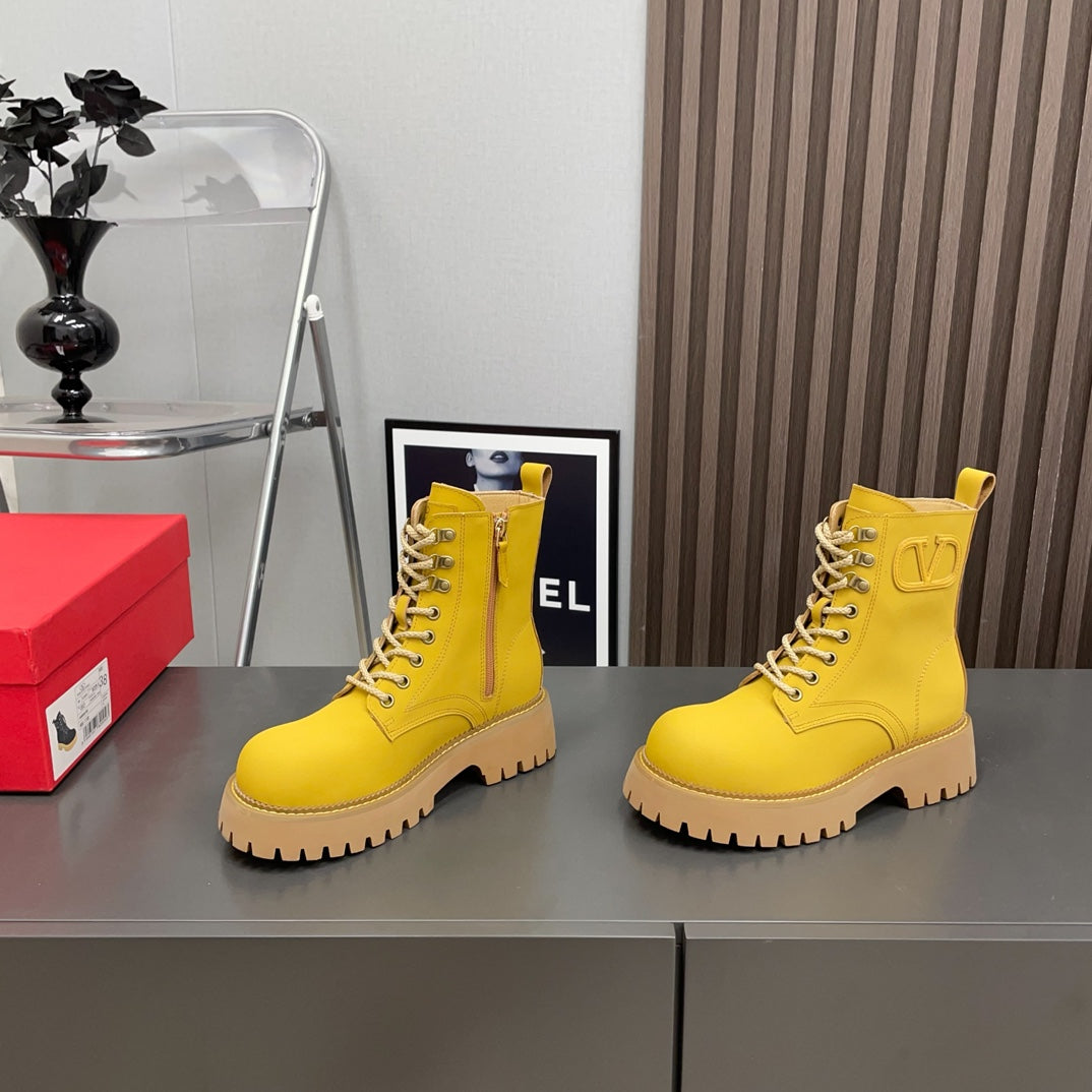 Valentino Ankle Boots 30MM In Yellow Cowhide 996144