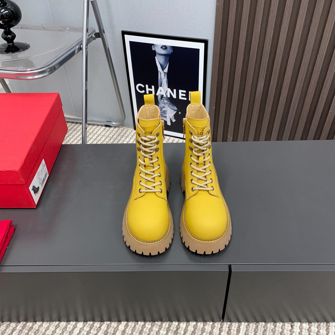 Valentino Ankle Boots 30MM In Yellow Cowhide 996144