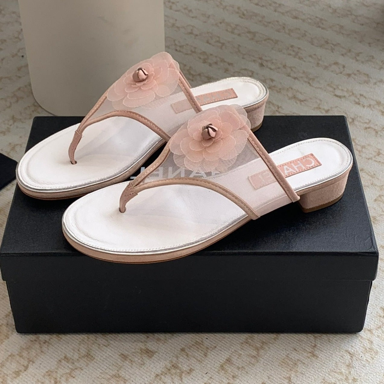 camellia thong sandal pink lace