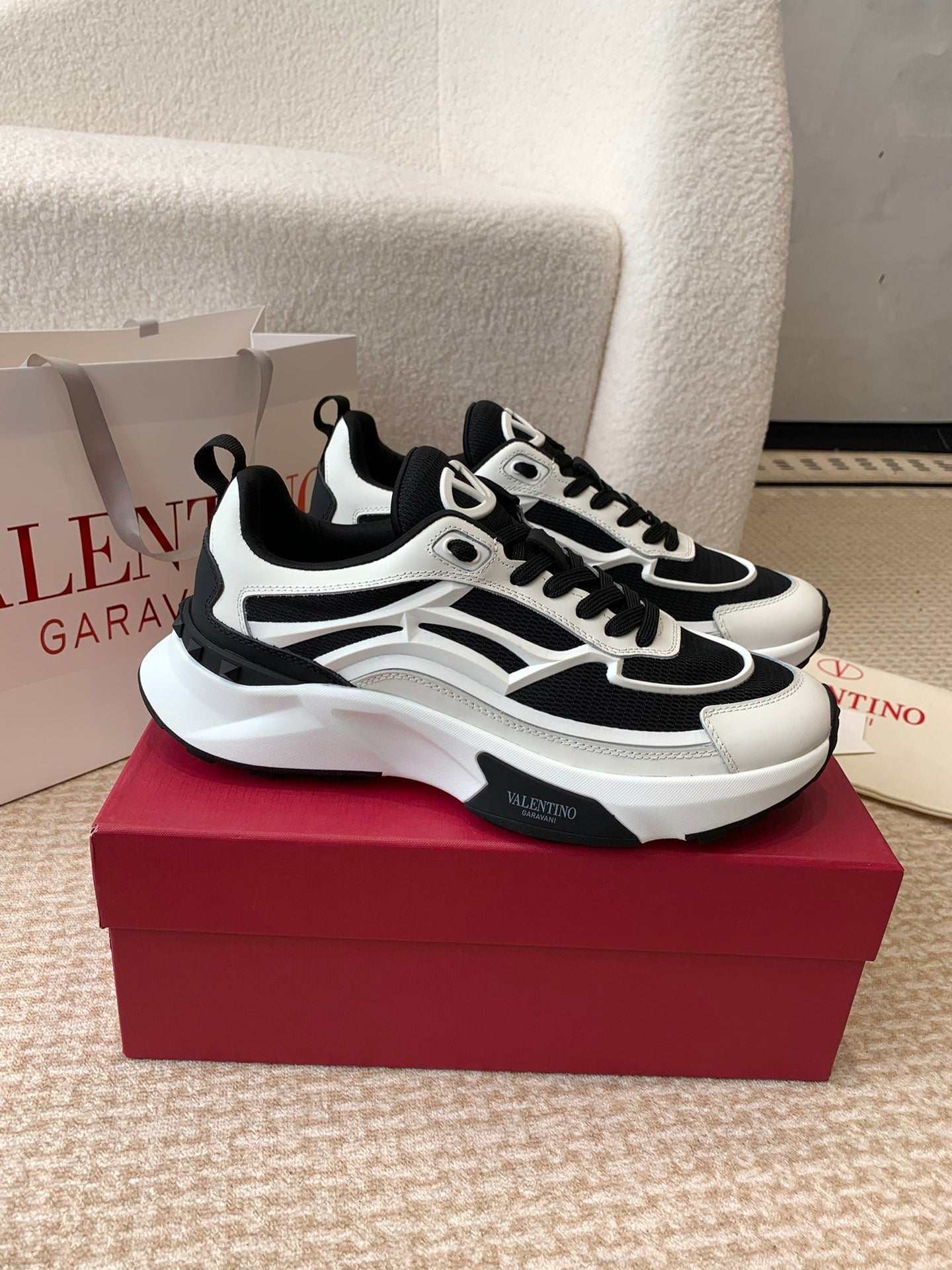 VL Sneaker 50mm In White Mix Black Mesh Fabric And Molded Foam 828150