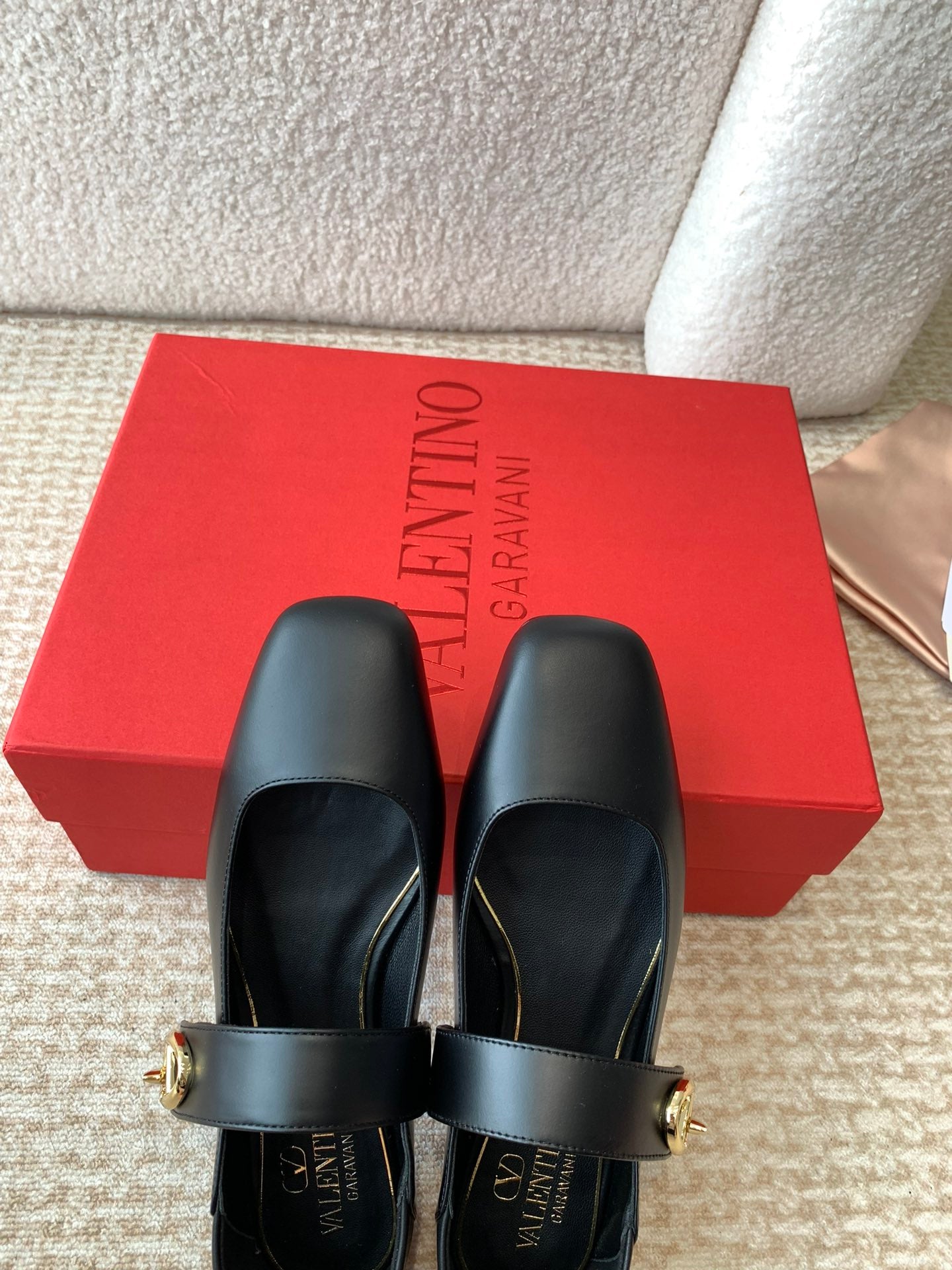 VLOGO LOCKER MARY-JANE BALLERINA IN BLACK CALFSKIN