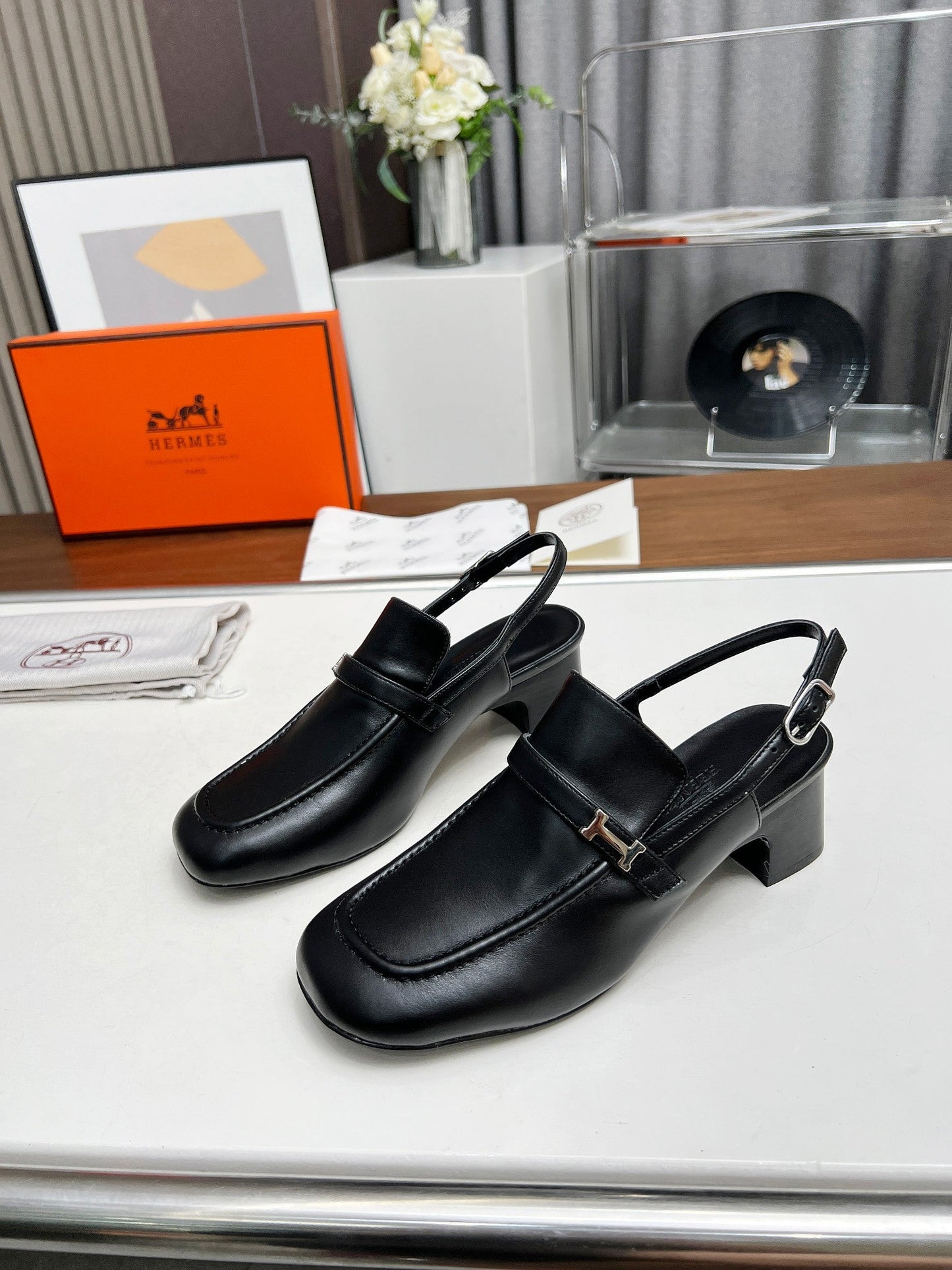 SQUARE TOE SLINGBACK BLACK CALFSKIN