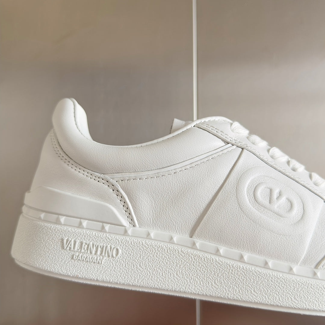 UPVILLAGE LOW TOP IN WHITE NAPPA LEATHER SNEAKER