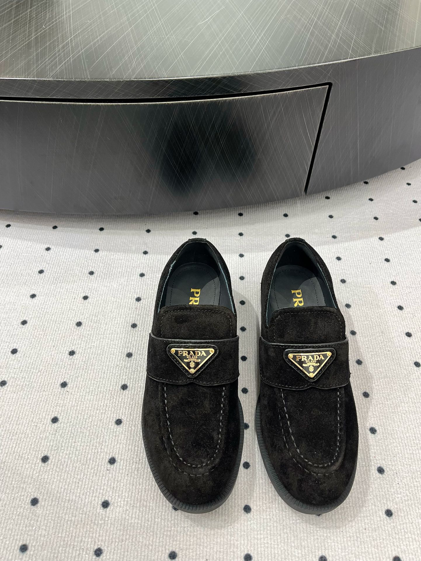 TRIANGLE LOGO LOAFER IN BLACK SUEDE