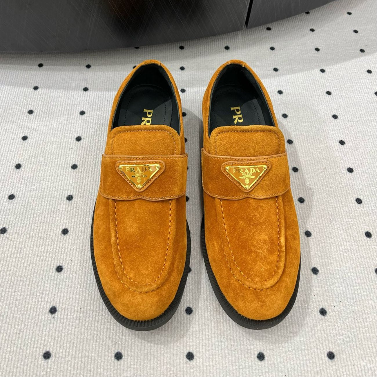 TRIANGLE LOGO LOAFER IN PERU BROWN SUEDE