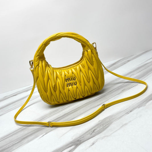 miuwander hobo 23 yellow matelasse leather