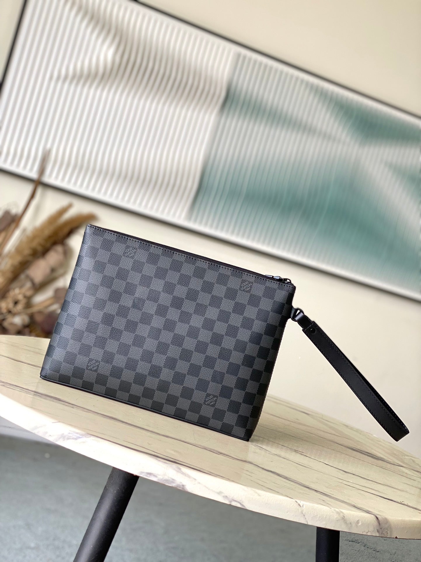 TAKEOFF POUCH 30 IN GREY BLACK DAMIER GRAPHITE CANVAS