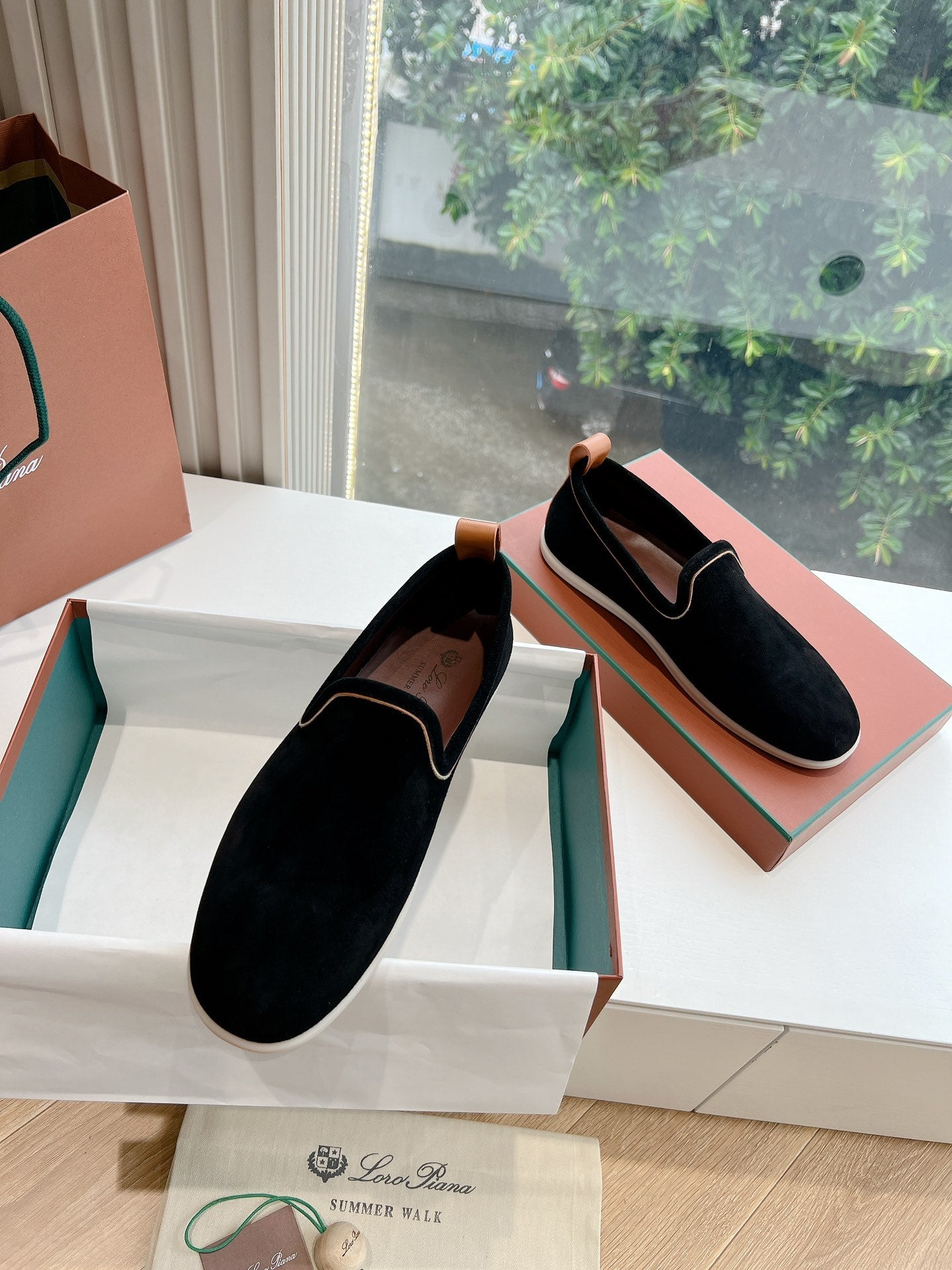 Venice Walk Loafer Black Suede