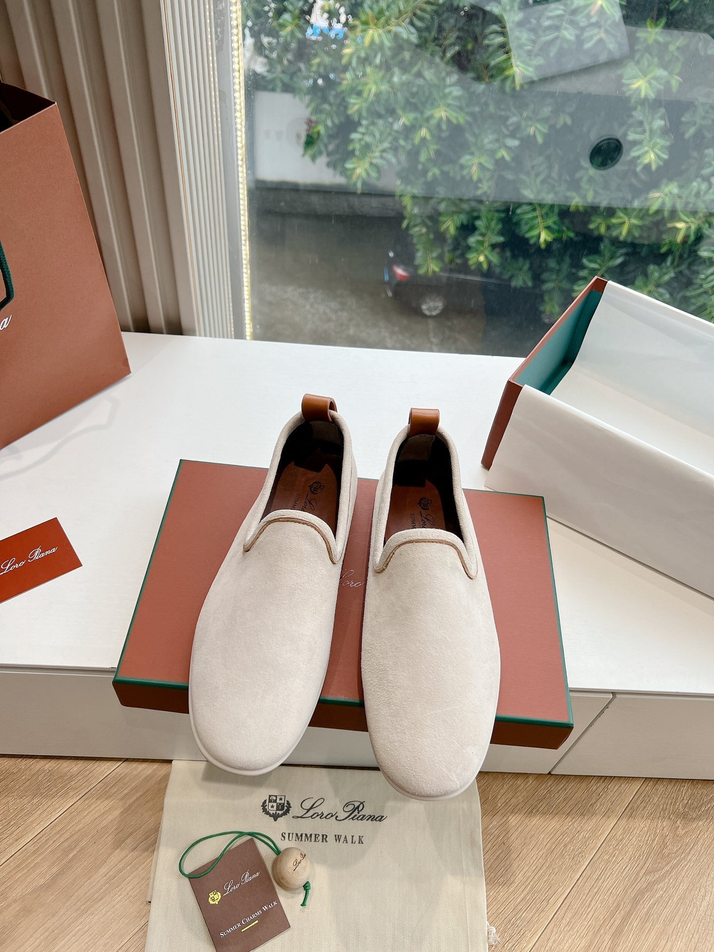 Venice Walk Loafer Cream Suede