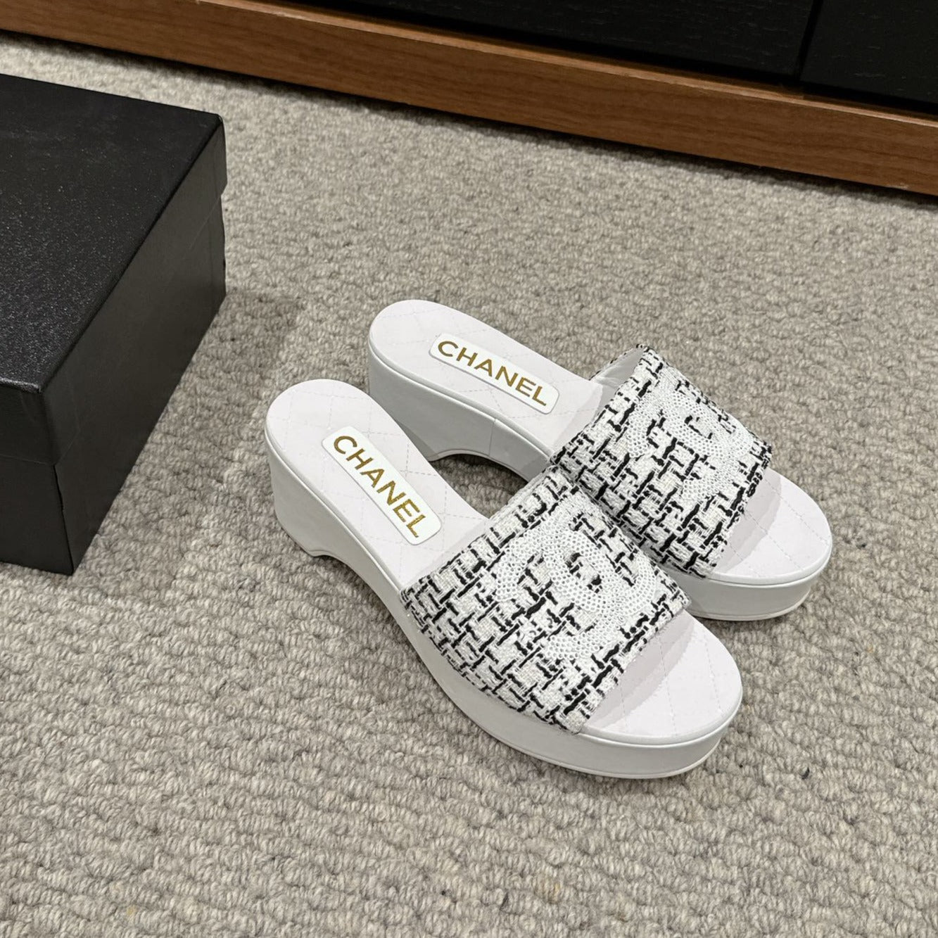 cc sandal 100 white black tweed sequin