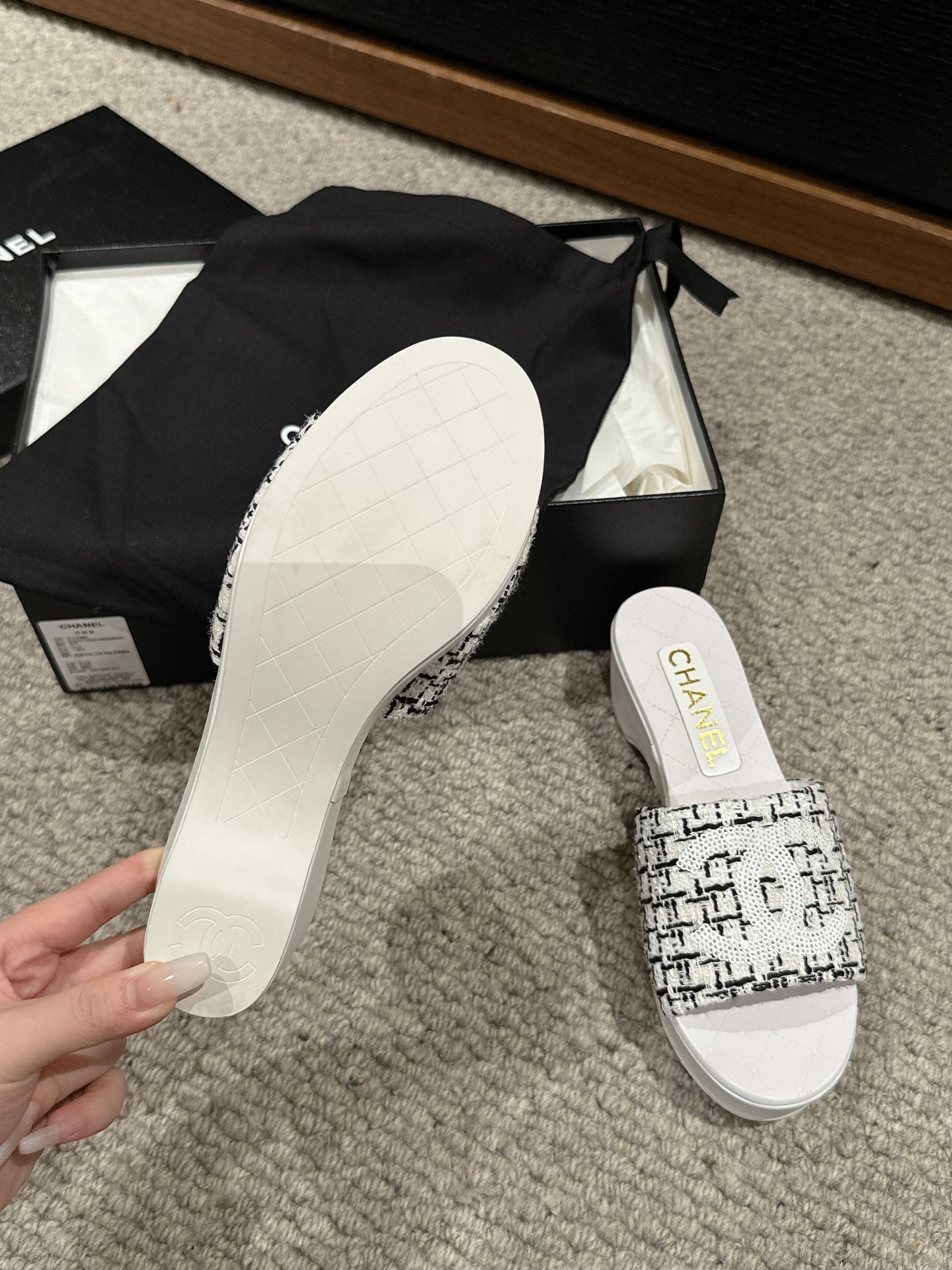 cc sandal 100 white black tweed sequin