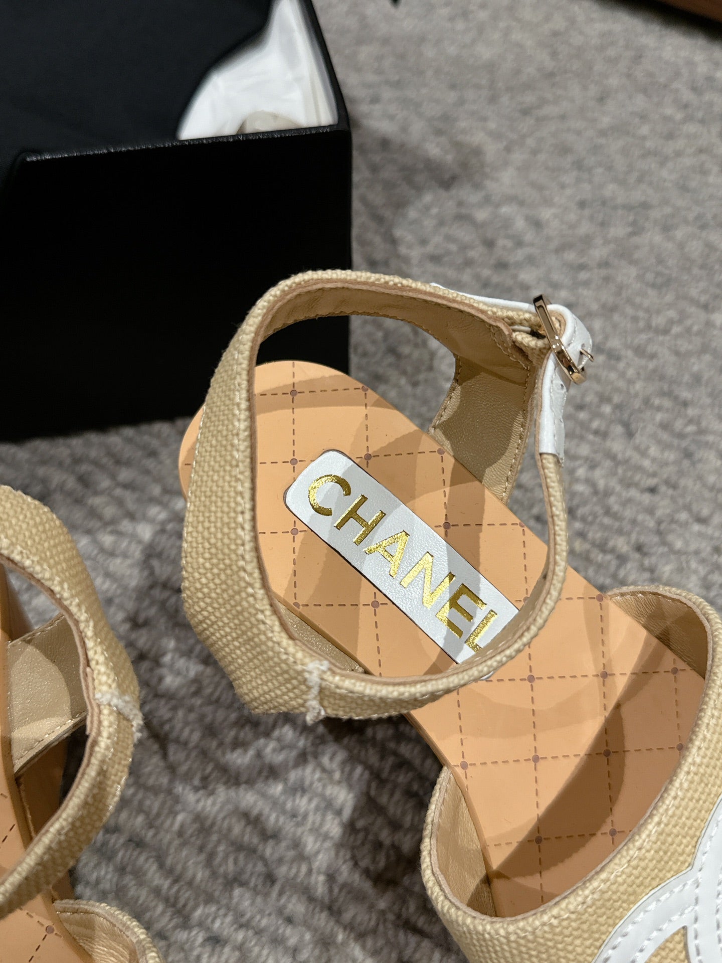 cc sandal 100 beige canvas white cc