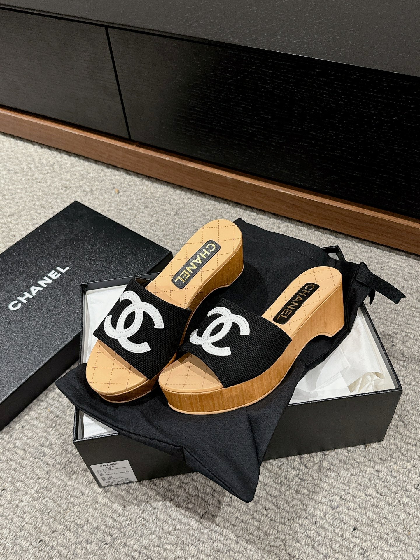 cc sandal 100 black canvas white cc