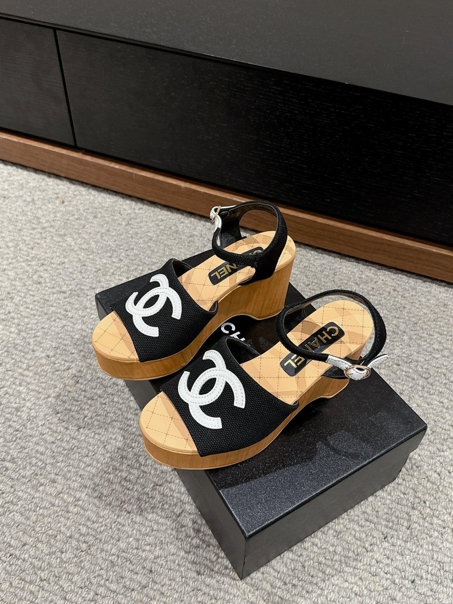 cc sandal 100 black canvas white cc