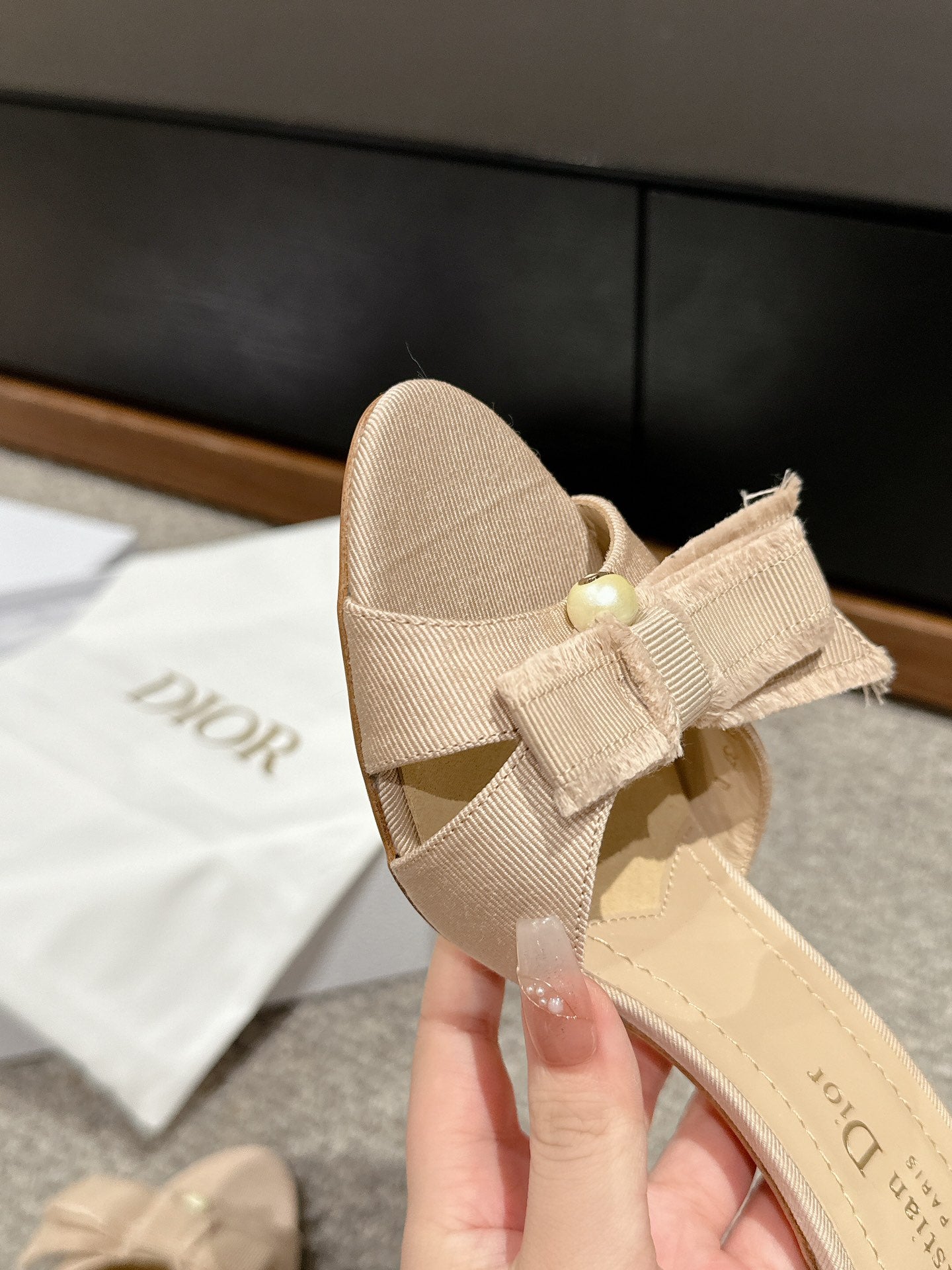 cd sandal adiorable 80 beige grosgrain lambskin