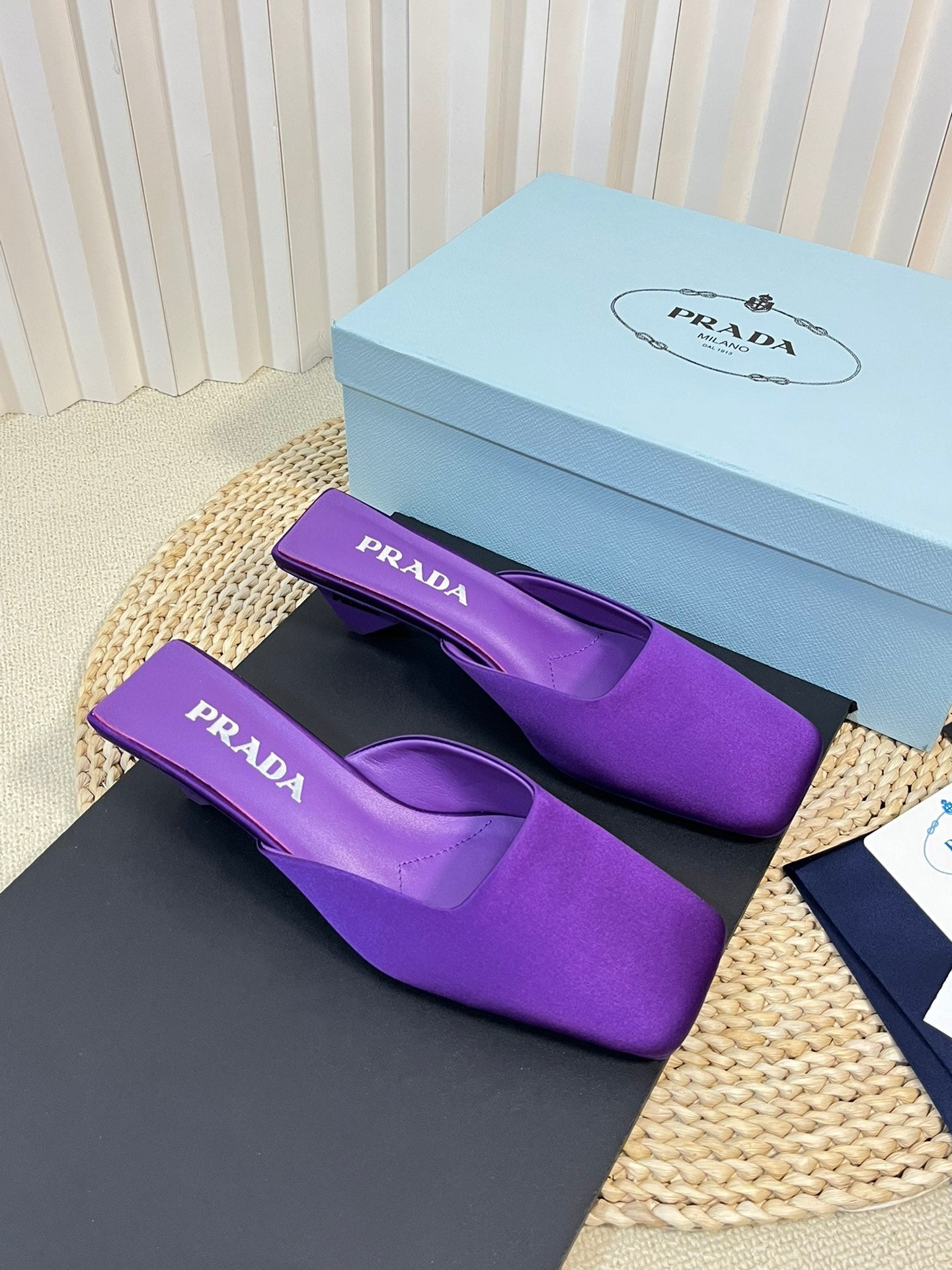 PRA SQUARE TOE MULES VIOLET SATIN