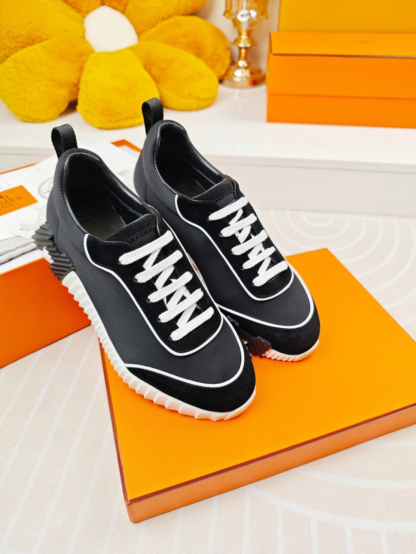 BOUNCING SNEAKERS BLACK CALFSKIN STYLIZED