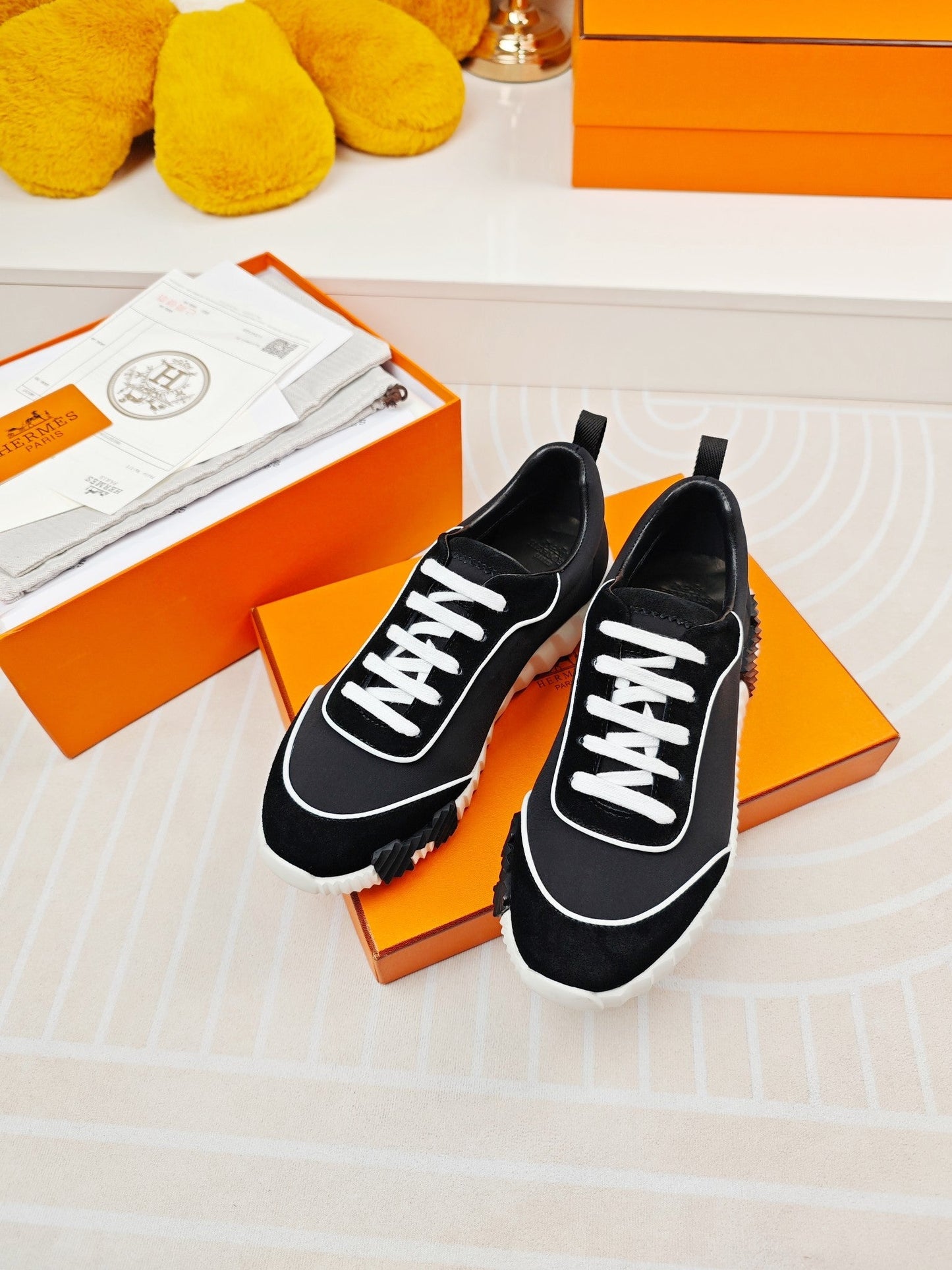 BOUNCING SNEAKERS BLACK CALFSKIN STYLIZED