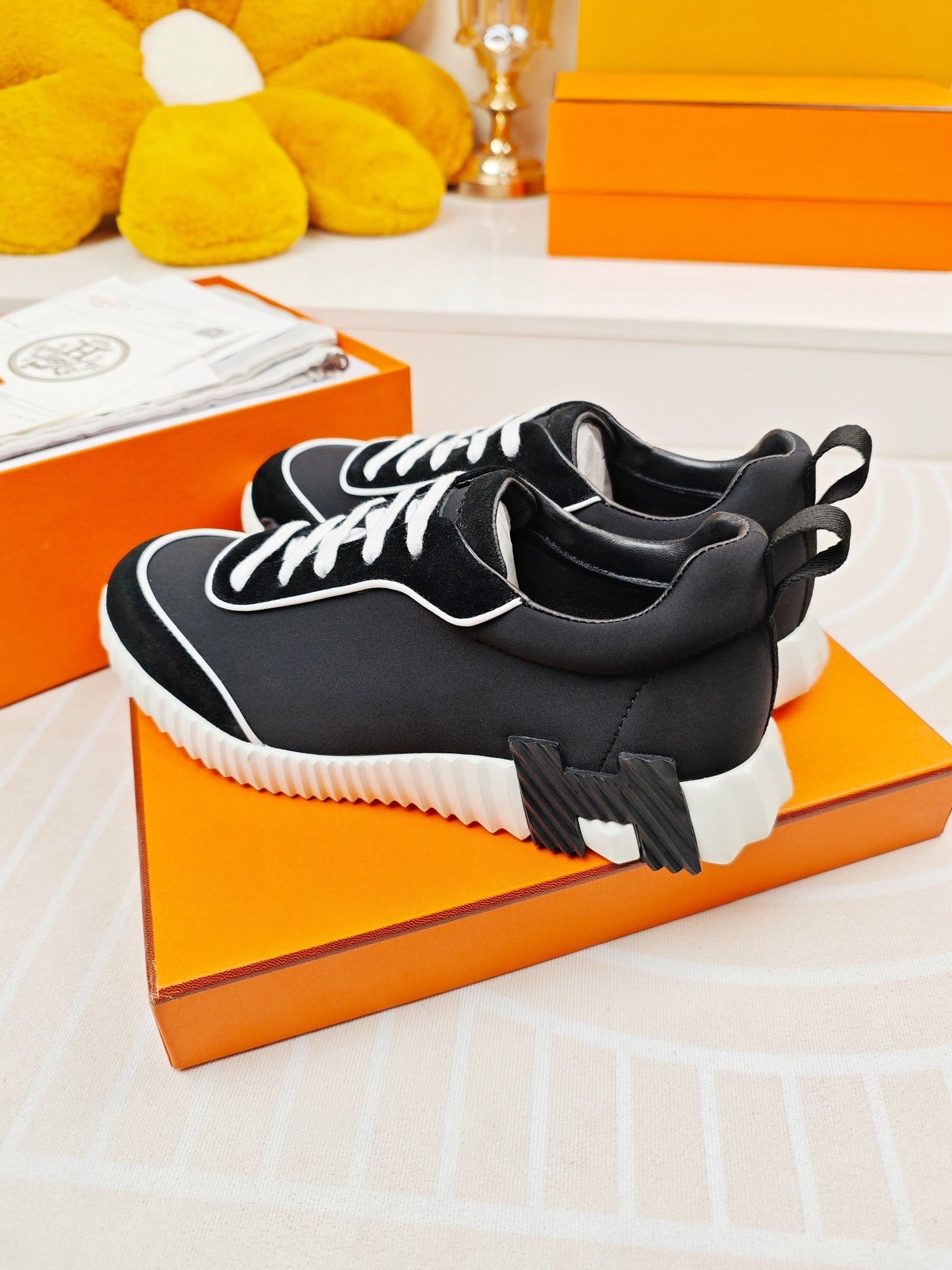 BOUNCING SNEAKERS BLACK CALFSKIN STYLIZED