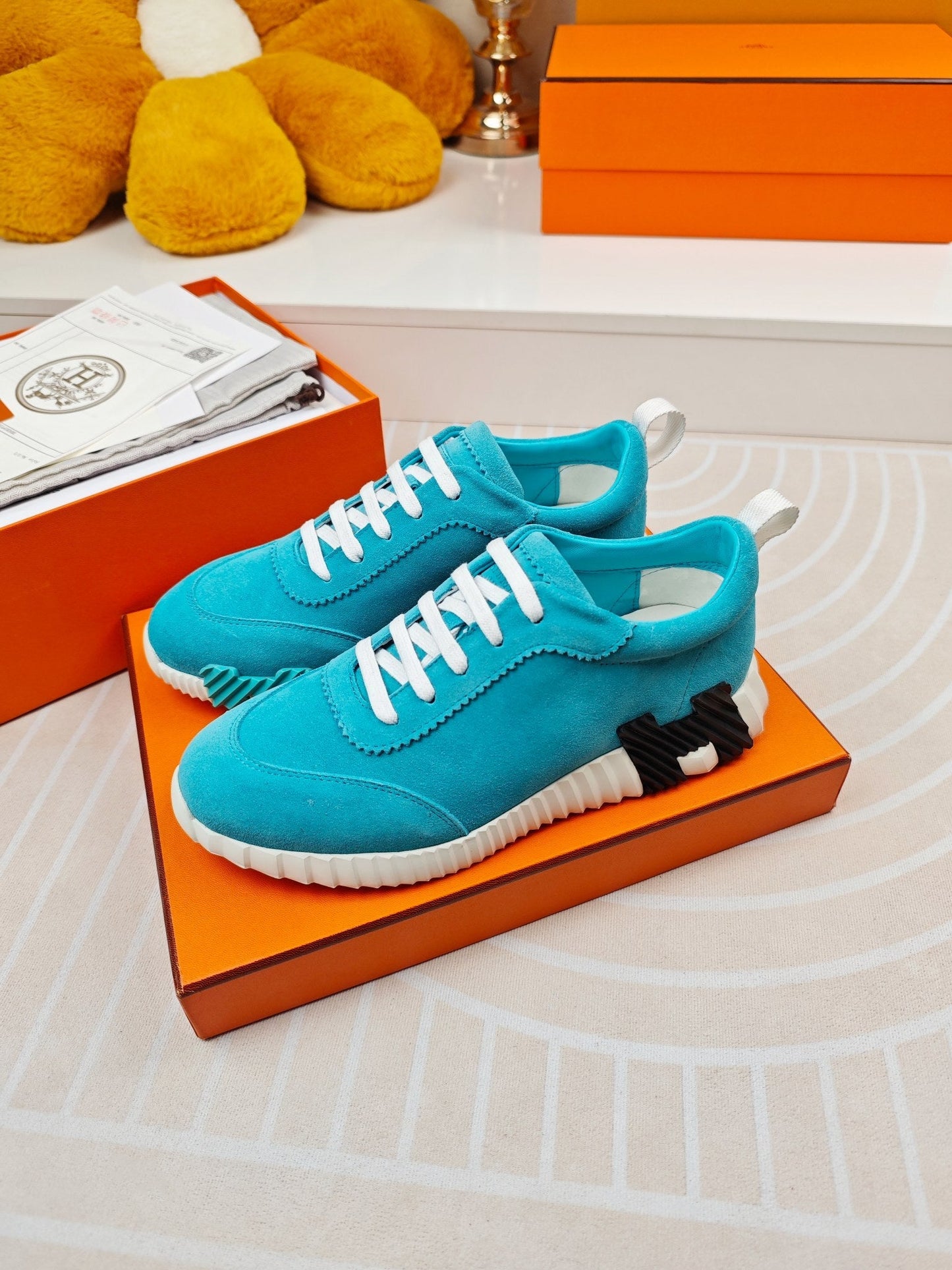 BOUNCING SNEAKERS SKY BLUE CALFSKIN