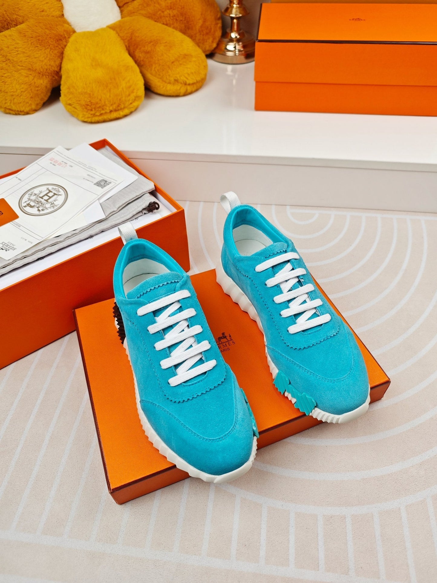 BOUNCING SNEAKERS SKY BLUE CALFSKIN