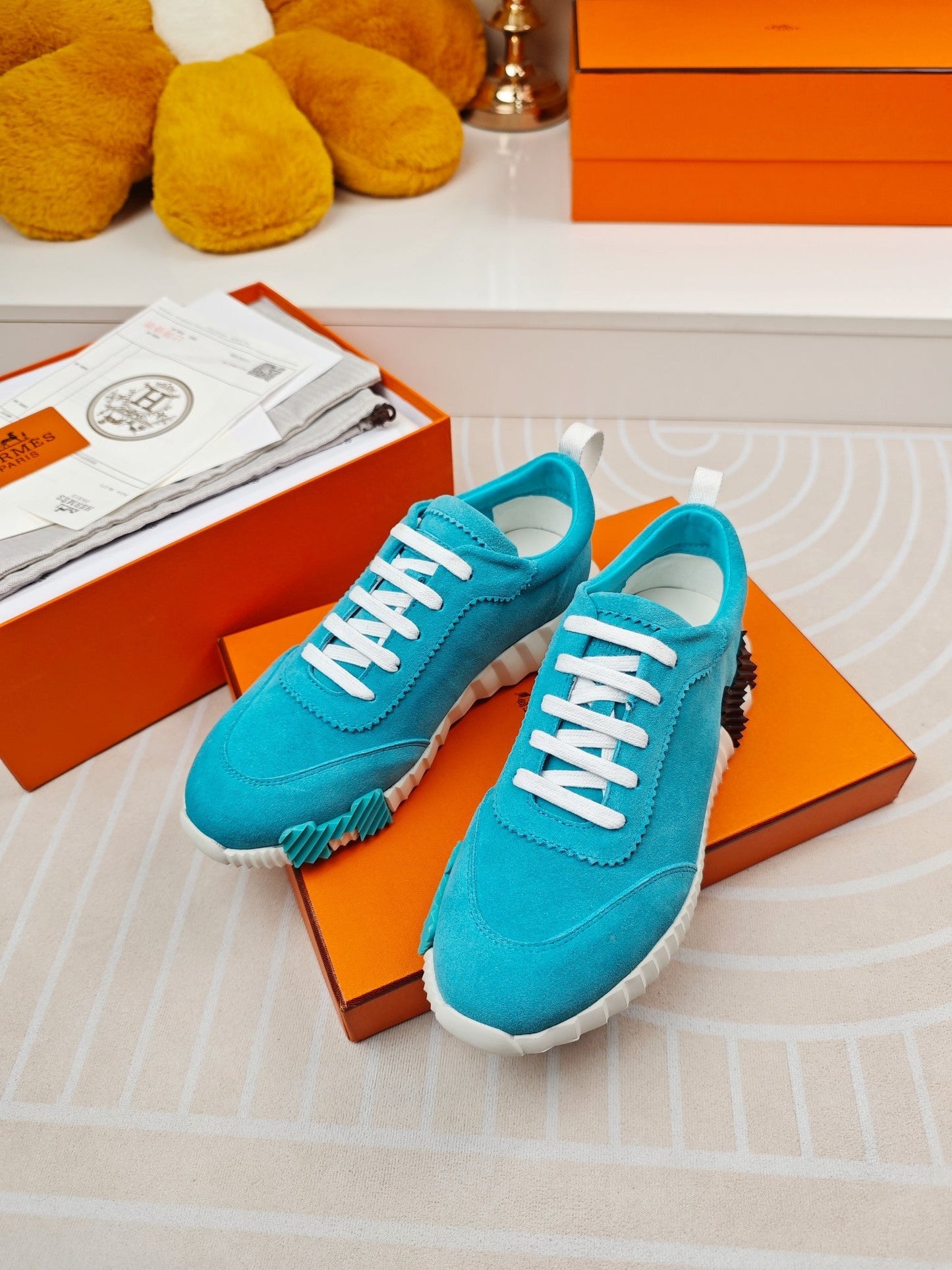 BOUNCING SNEAKERS SKY BLUE CALFSKIN