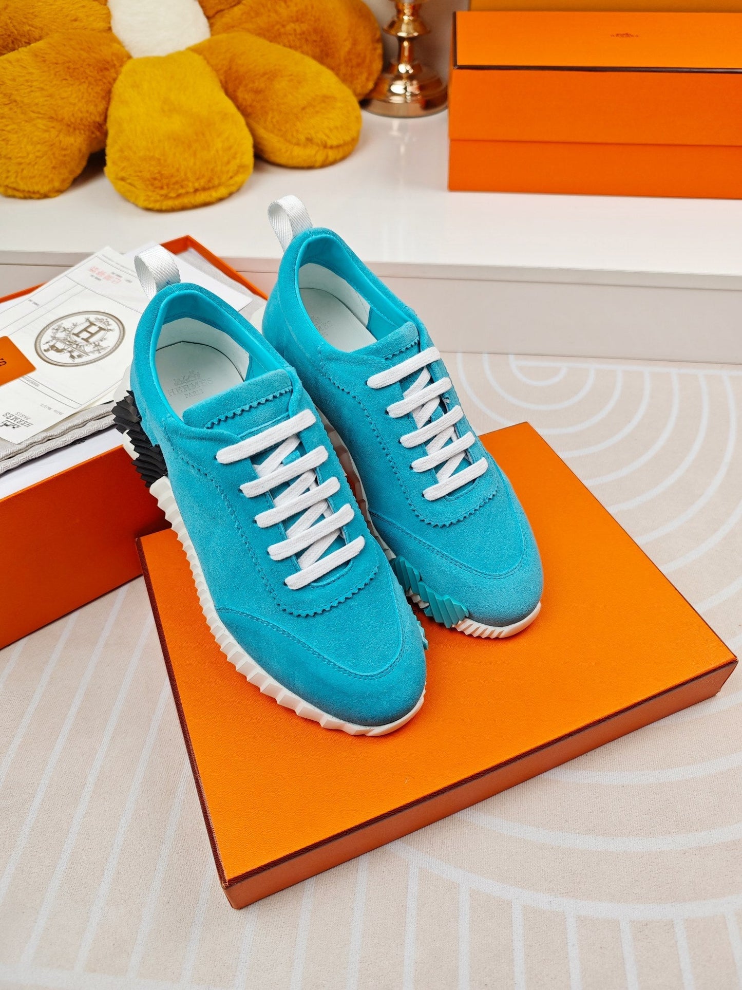 BOUNCING SNEAKERS SKY BLUE CALFSKIN