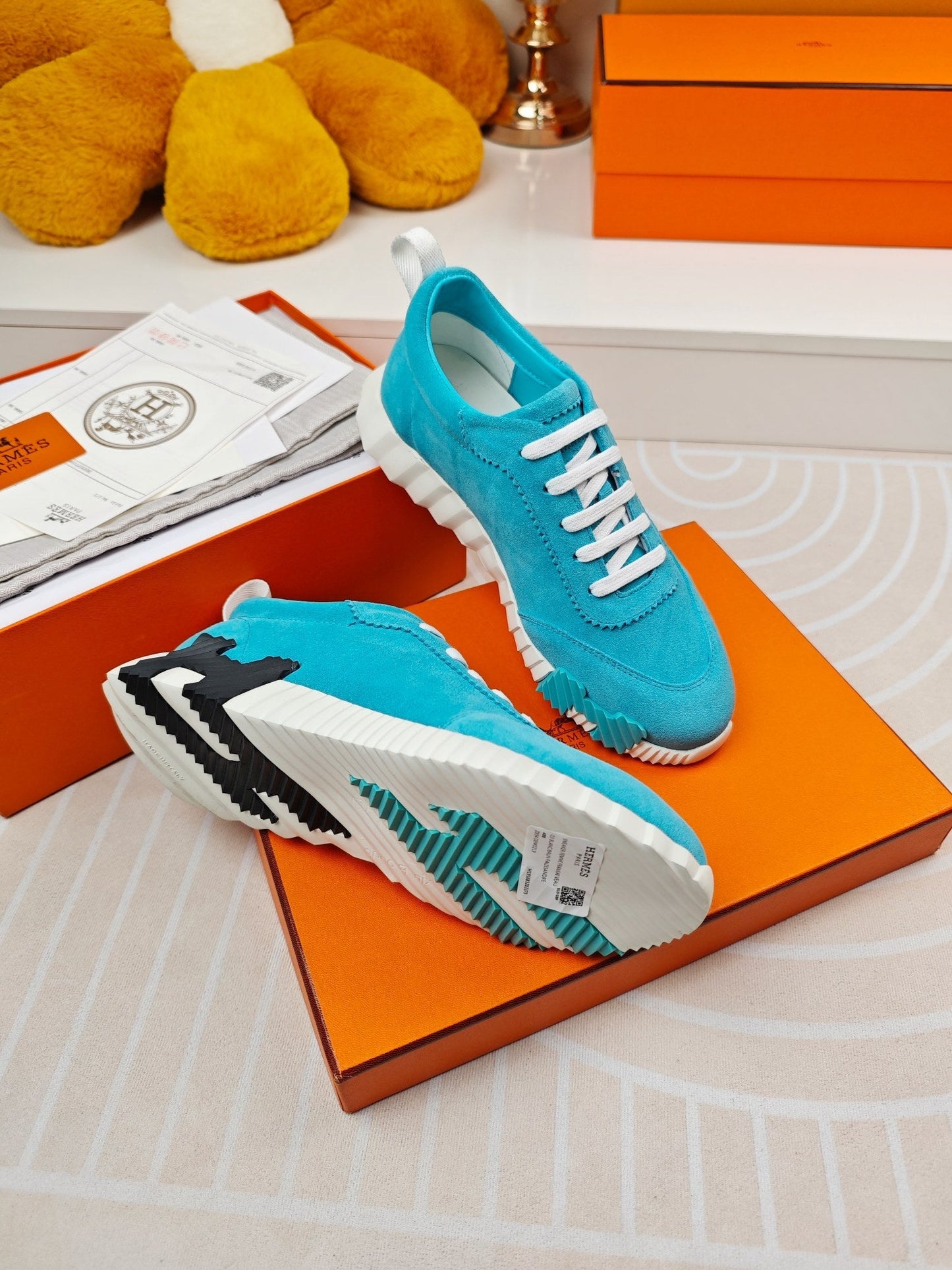 BOUNCING SNEAKERS SKY BLUE CALFSKIN