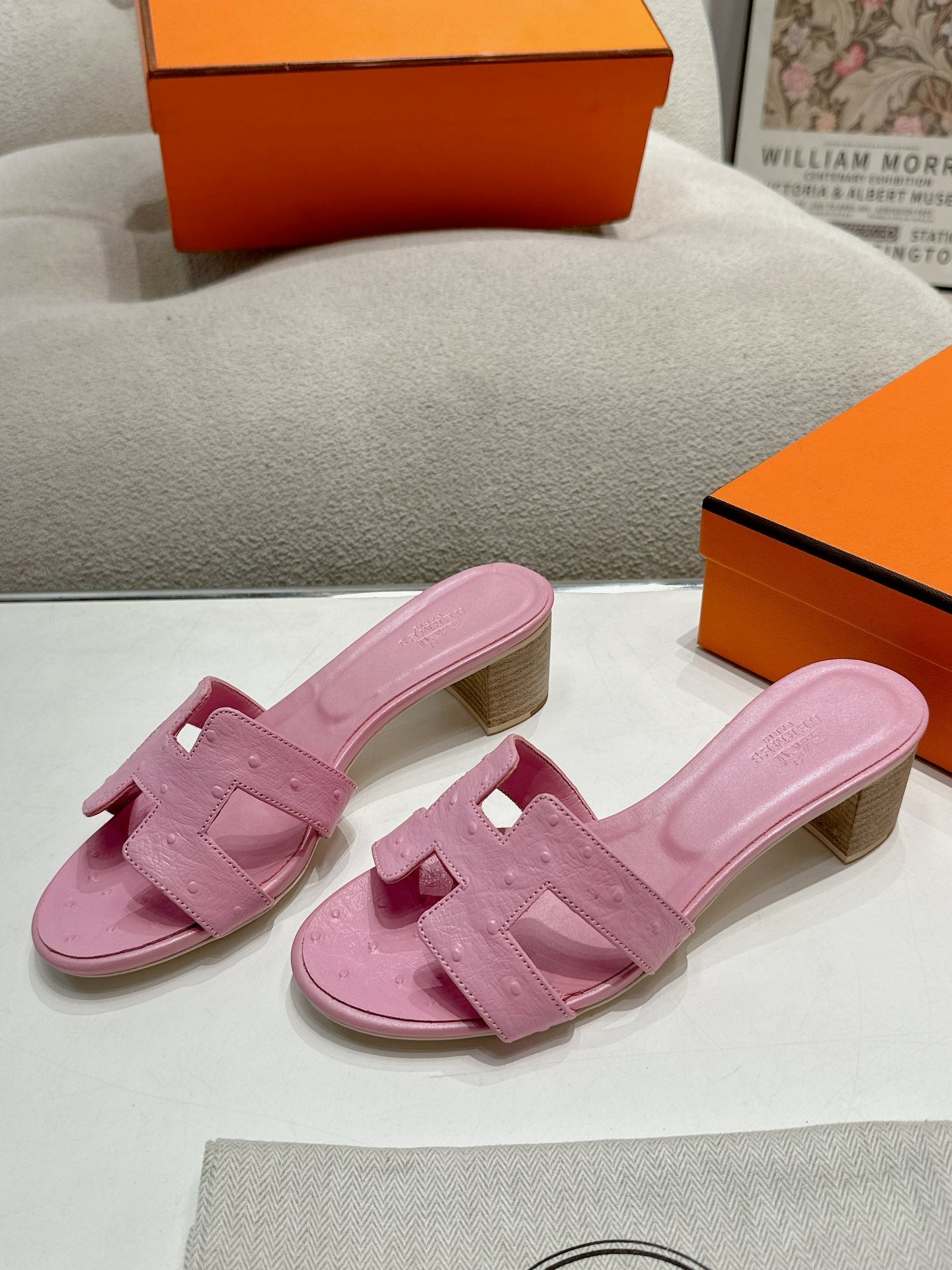 0ASIS SANDAL LIGHT PINK CALFSKIN SPECIAL