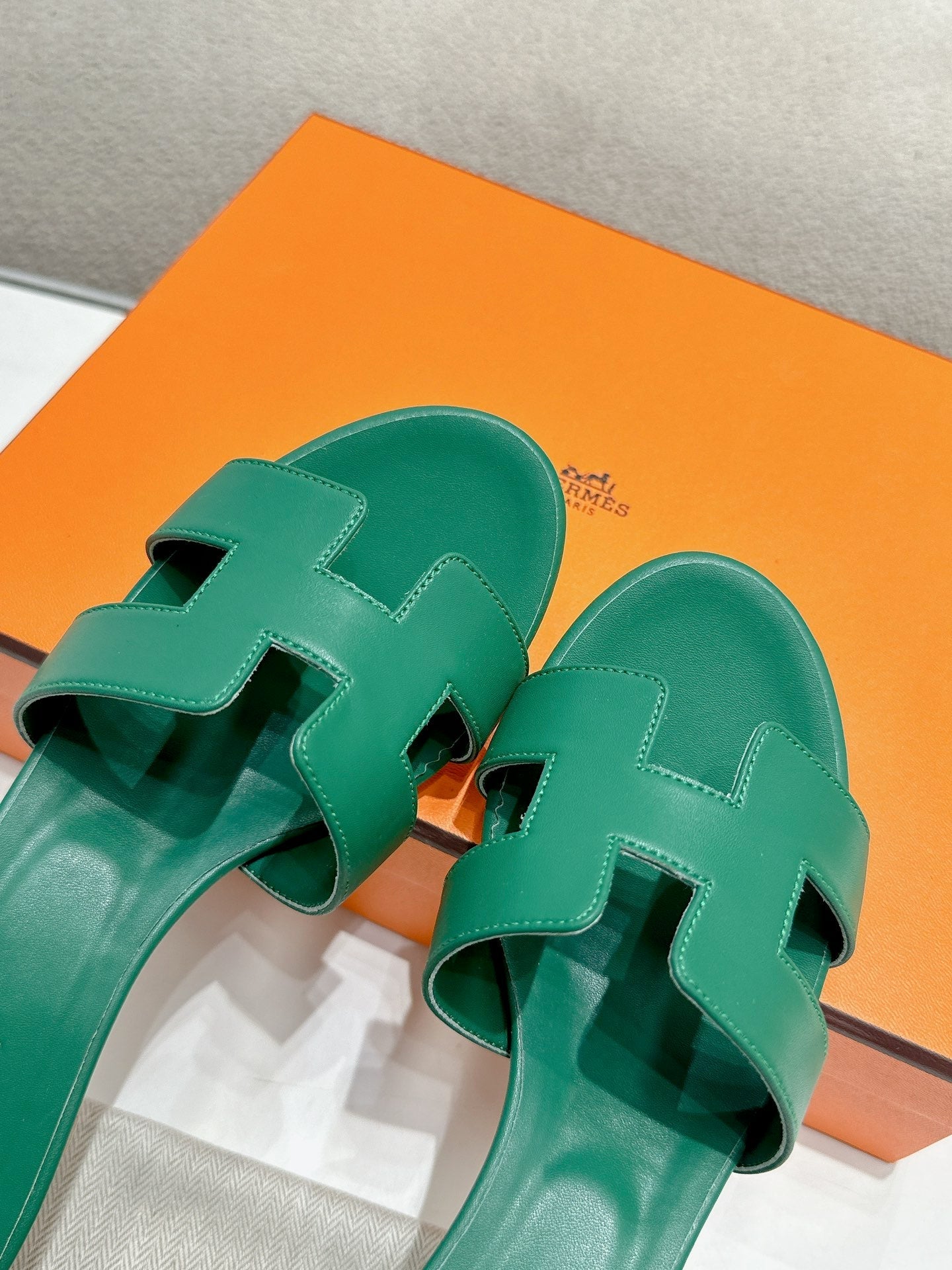 0ASIS SANDAL DARK GREEN CALFSKIN CLASSIC