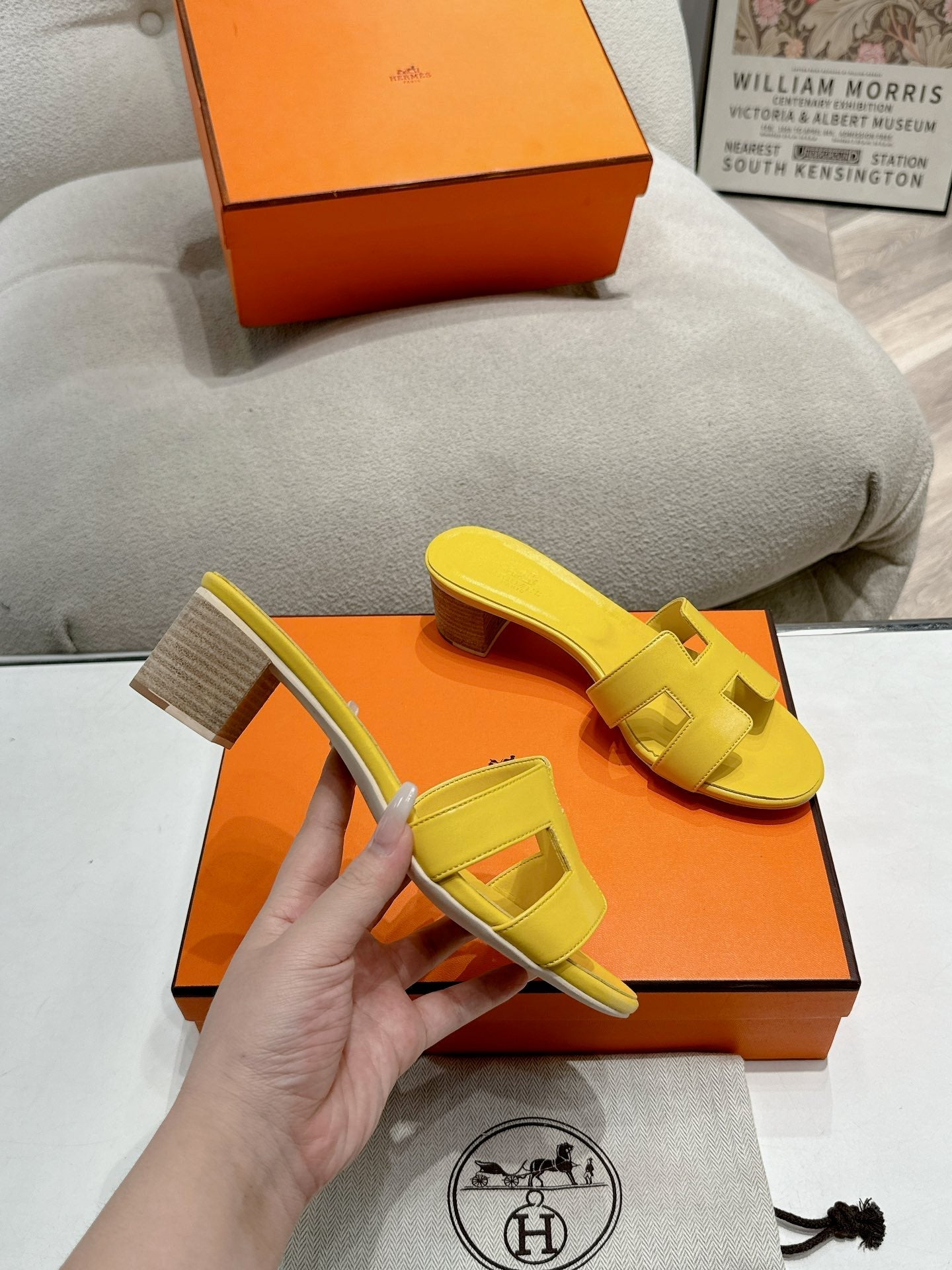 0ASIS SANDAL YELLOW CALFSKIN CLASSIC