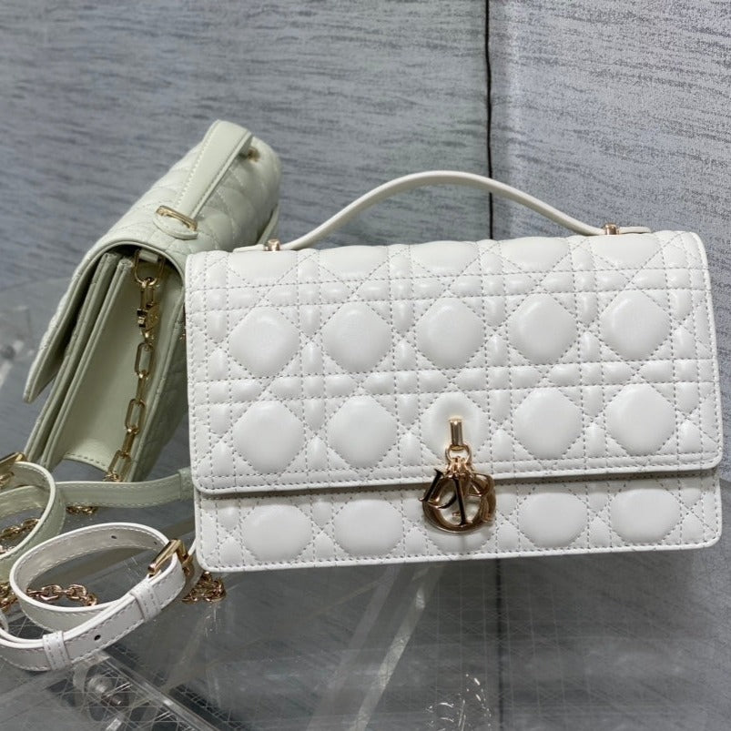 MISS CD TOP HANDLE 24CM WHITE LAMBSKIN