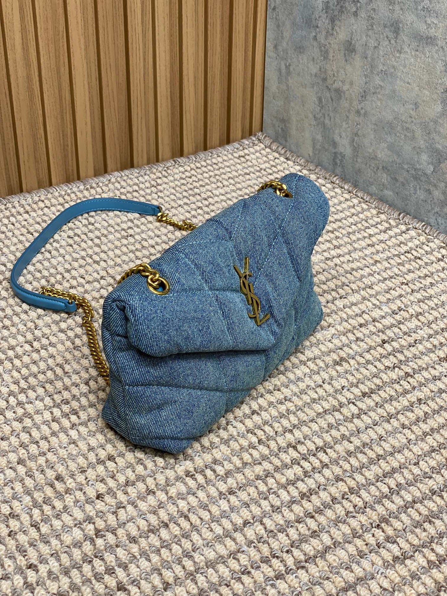 PUFFER TOY 23 IN BLUE DENIM GOLD HARDWARE