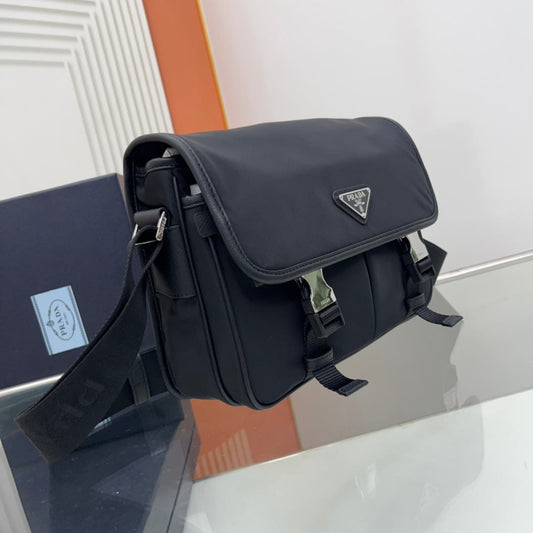 PRA 26 SHOULDER BAG IN BLACK RE-NYLON AND SAFFIANO LEATHER