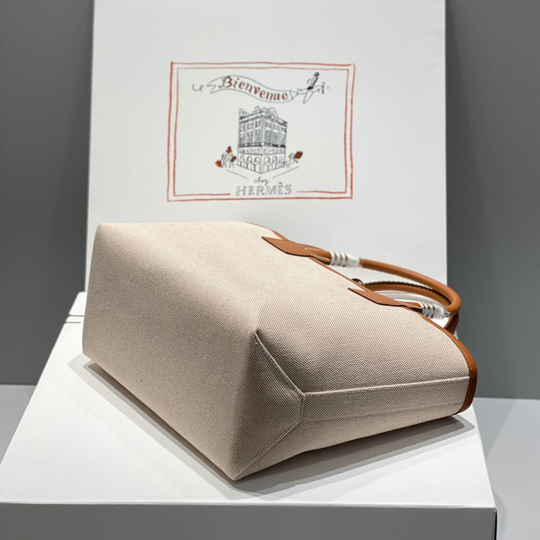 HM Steeple 28 Bag Brown Calfskin White Canvas