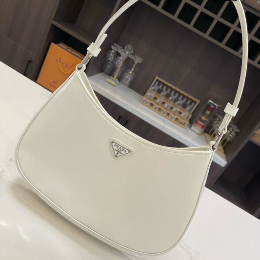 PRA 30 CLEO SHOULDER BAG IN WHITE BRUSHED LEATHER