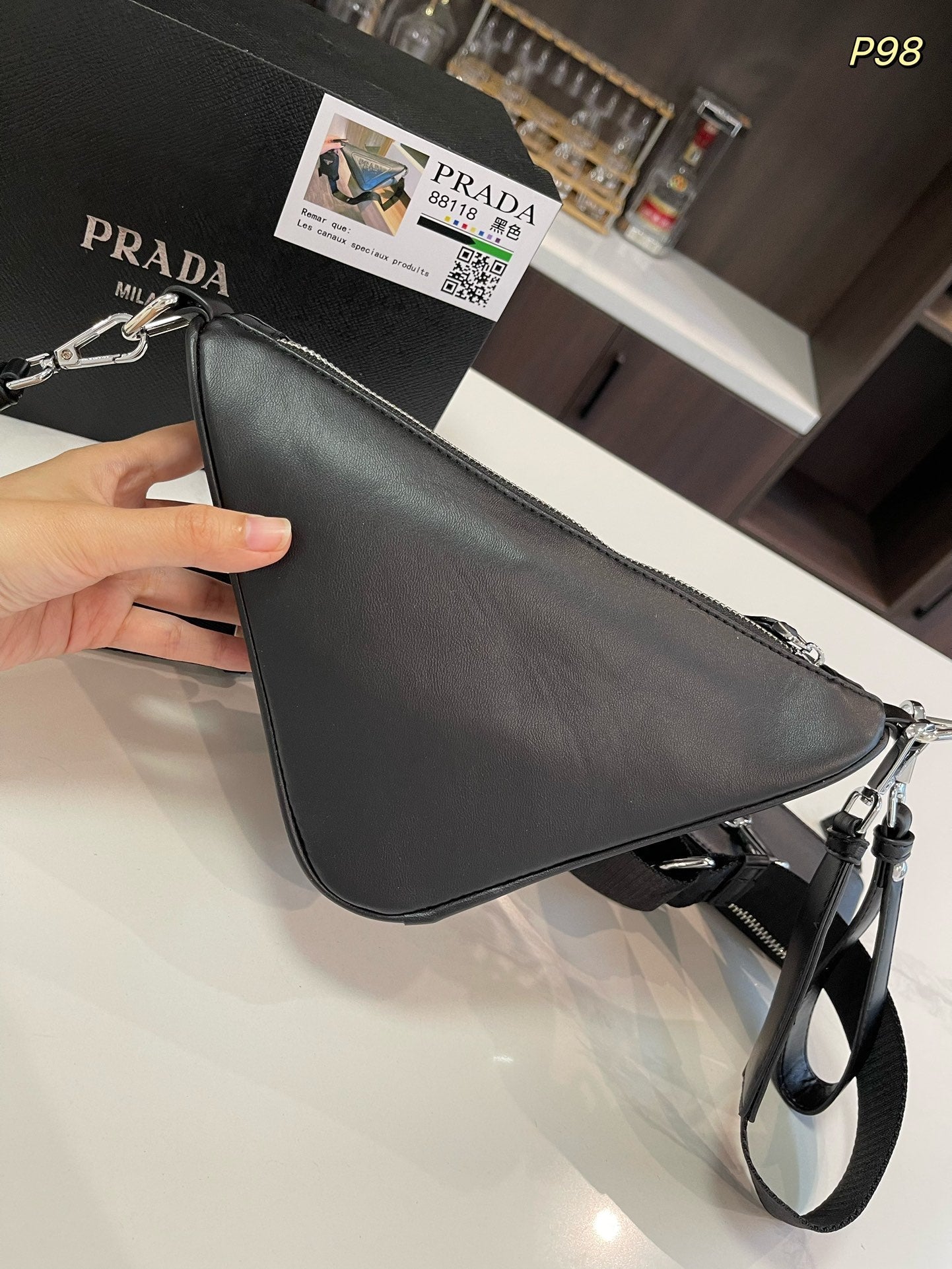 PRA TRIANGLE 27 SHOULDER BAG IN BLACK CALFSKIN WITH STRAP