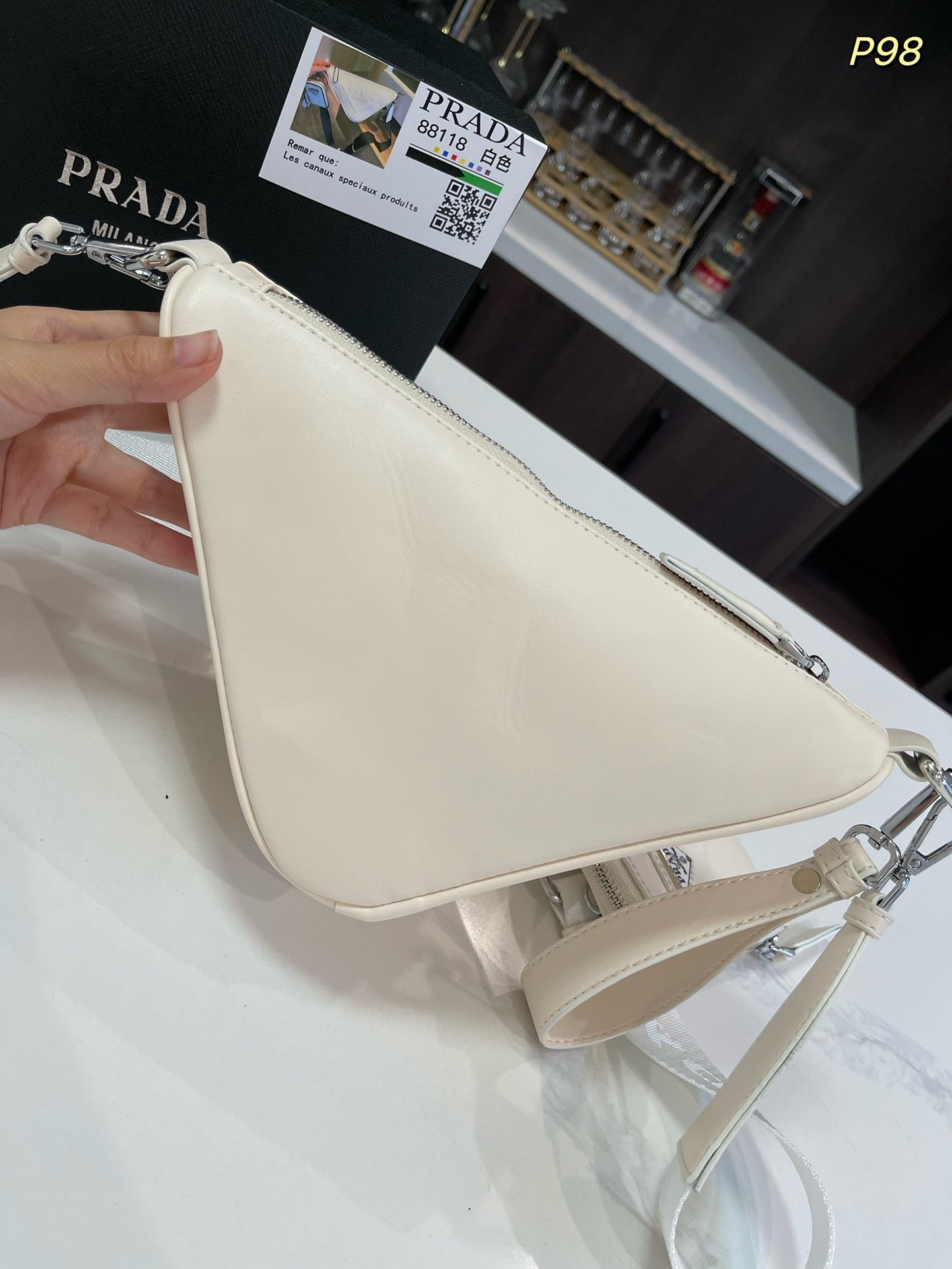 PRA TRIANGLE 27 SHOULDER BAG IN WHITE CALFSKIN WITH STRAP